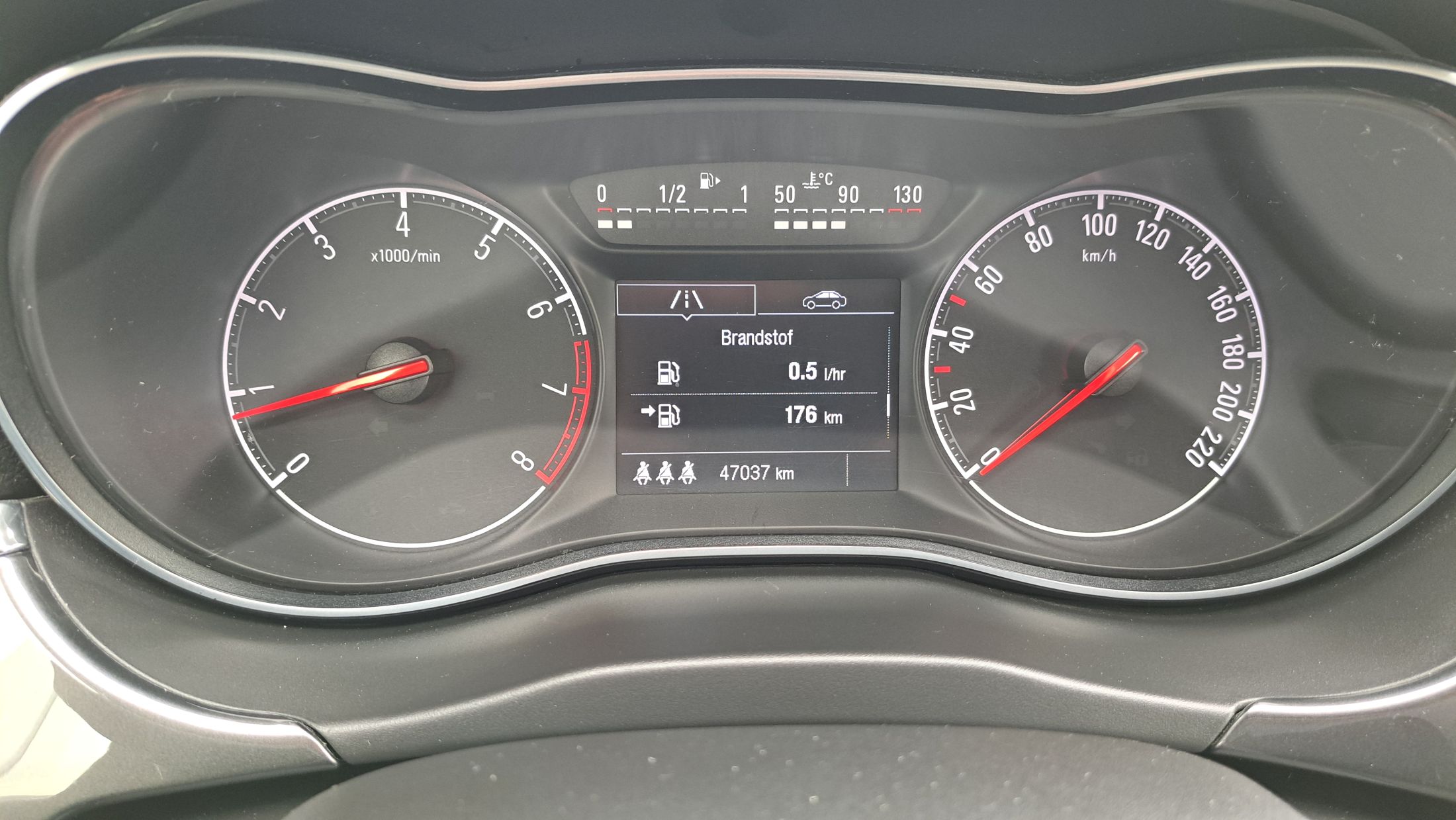 Opel Corsa 1229cc 70Pk, 5 deurs, airco, sensor achter