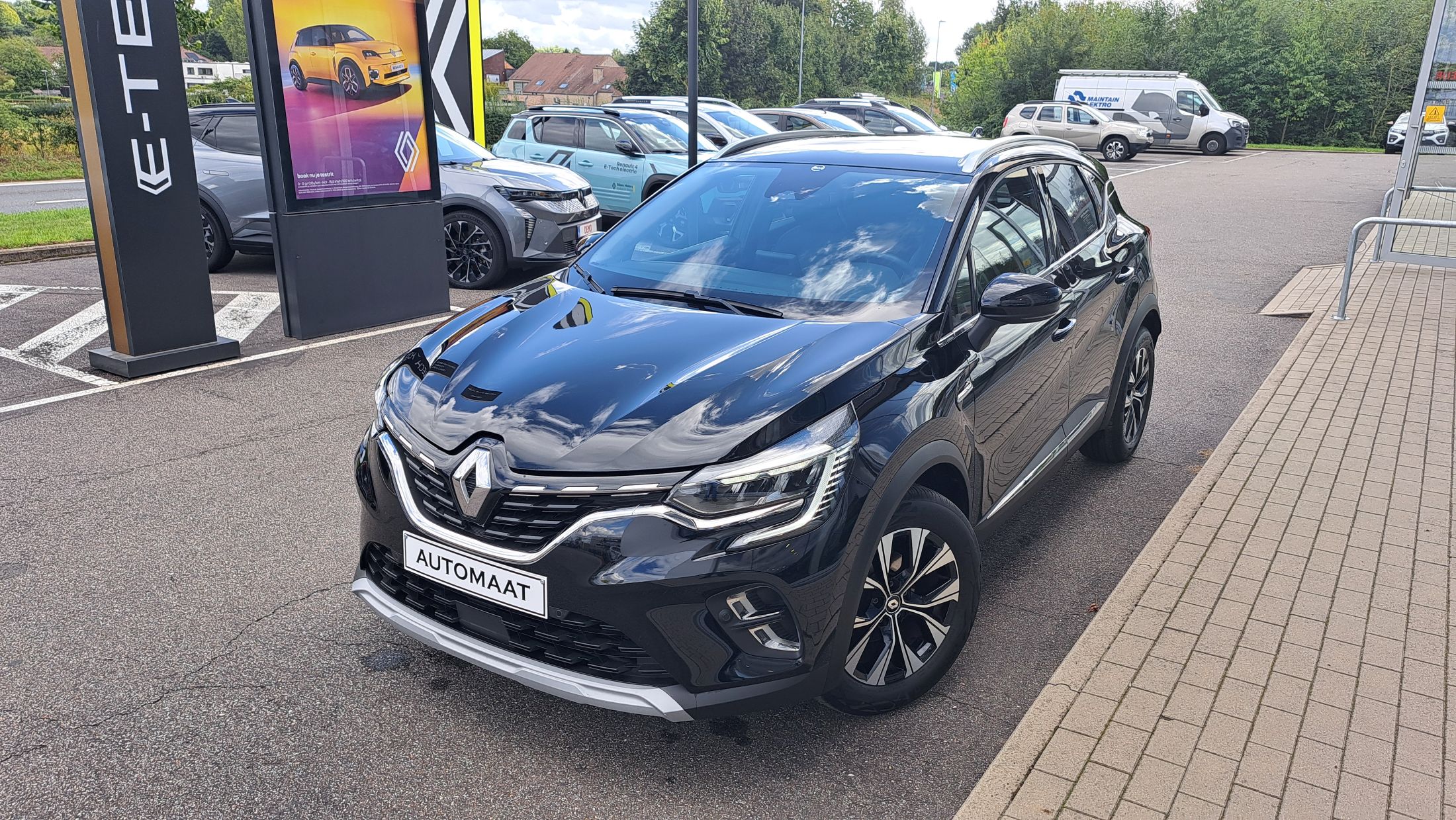 Renault Captur AUTOMAAT 1332cc 140Pk, GPS, camera, sensoren V+A