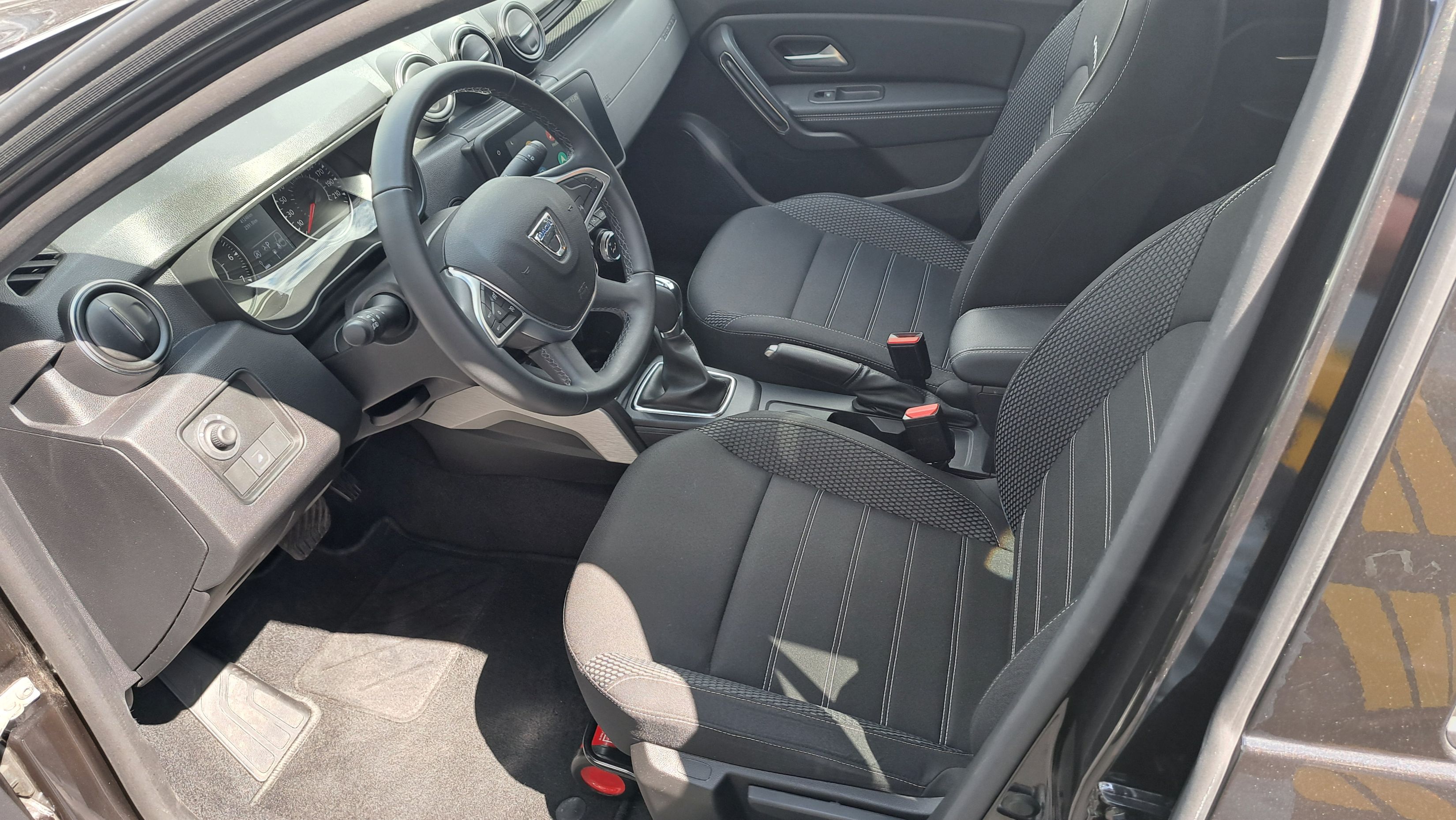 Dacia Duster 150Pk automaat, 360 camera, sensor A, dodehoekw.