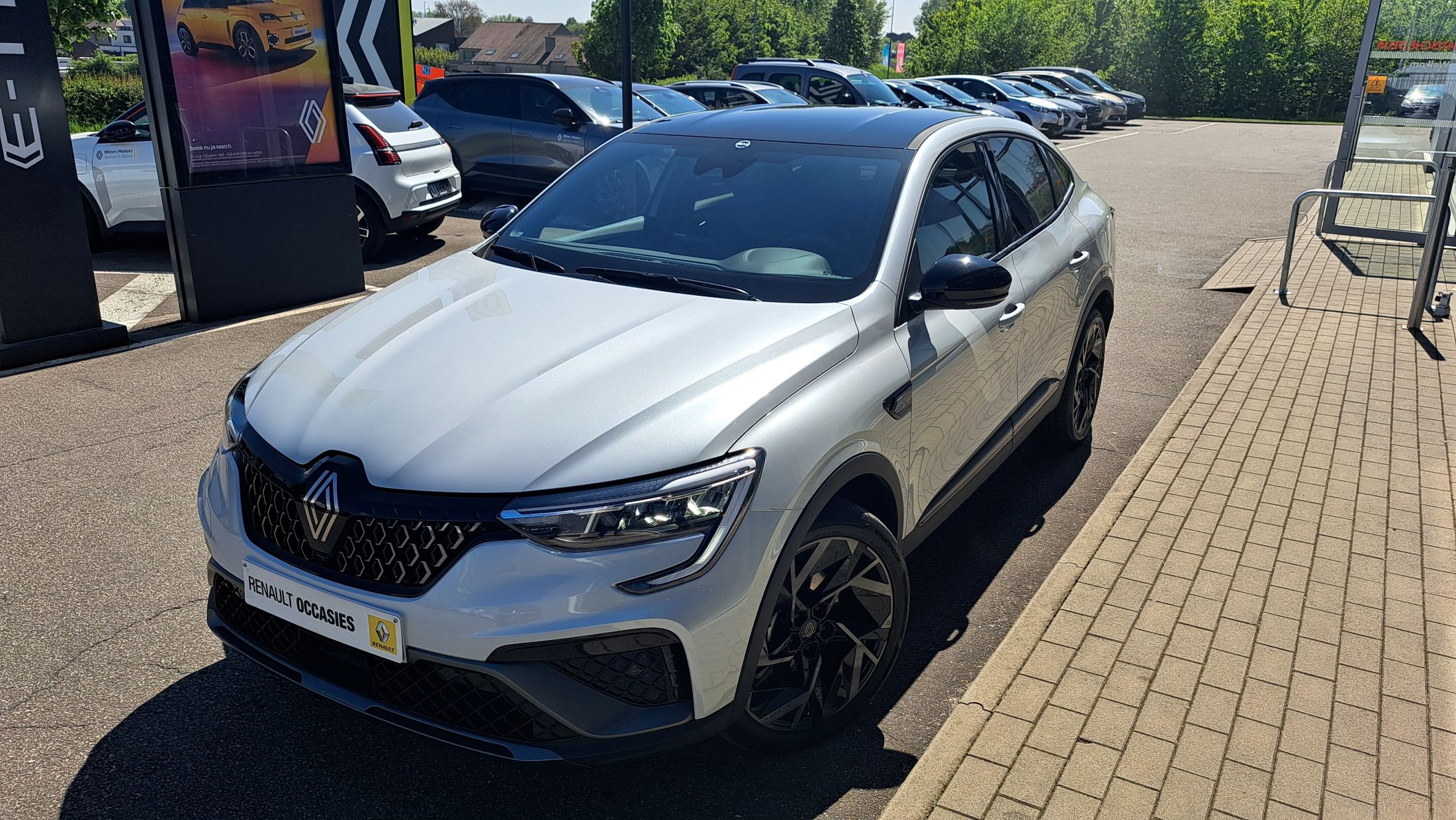 Renault Arkana E-tech Full Hybrid, GPS, camera, dodehoekwaarschuwing, zetelverwarming