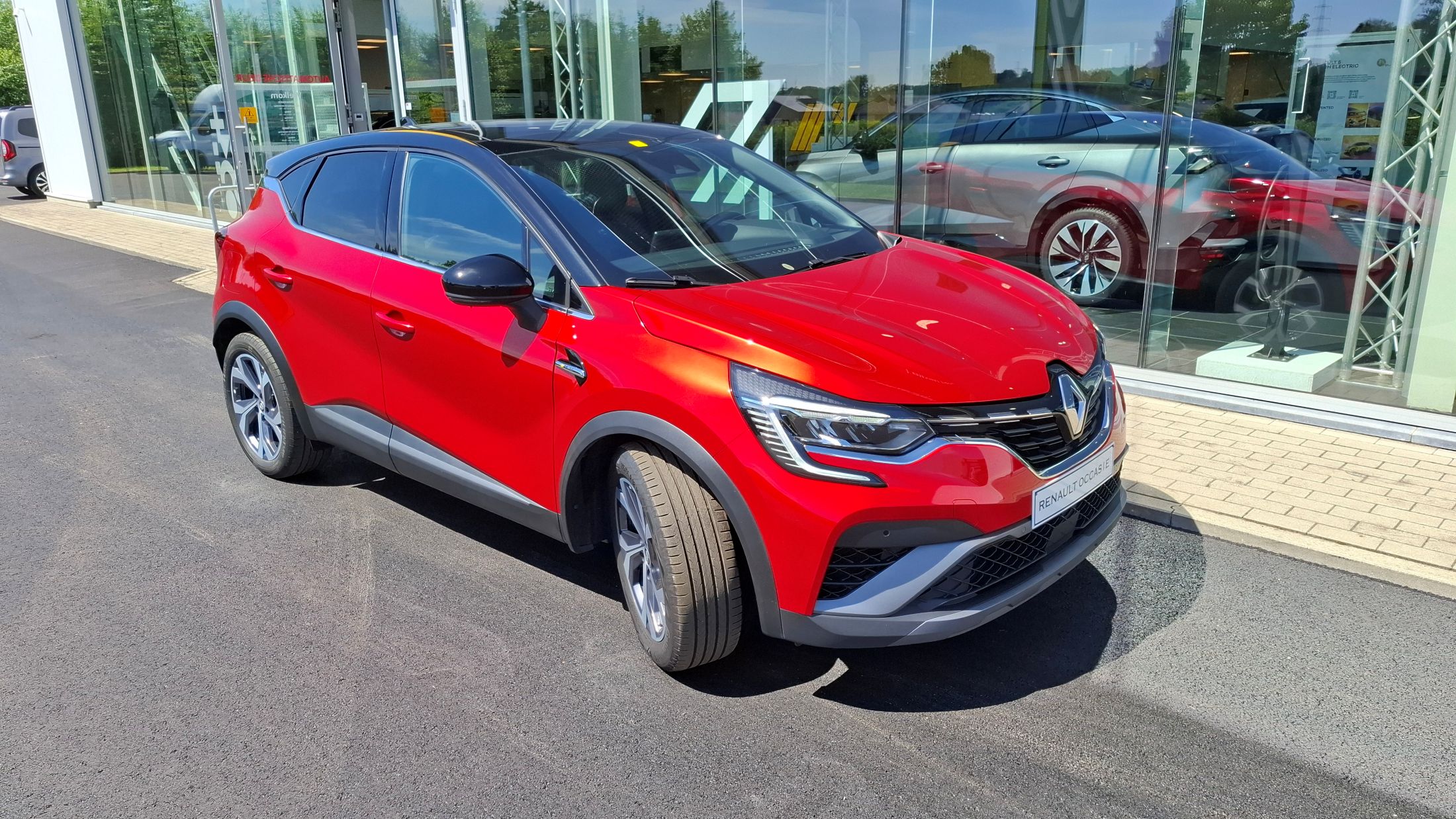 Renault Captur RS-Line 1332cc/140Pk, GPS, sensor V+A, camera