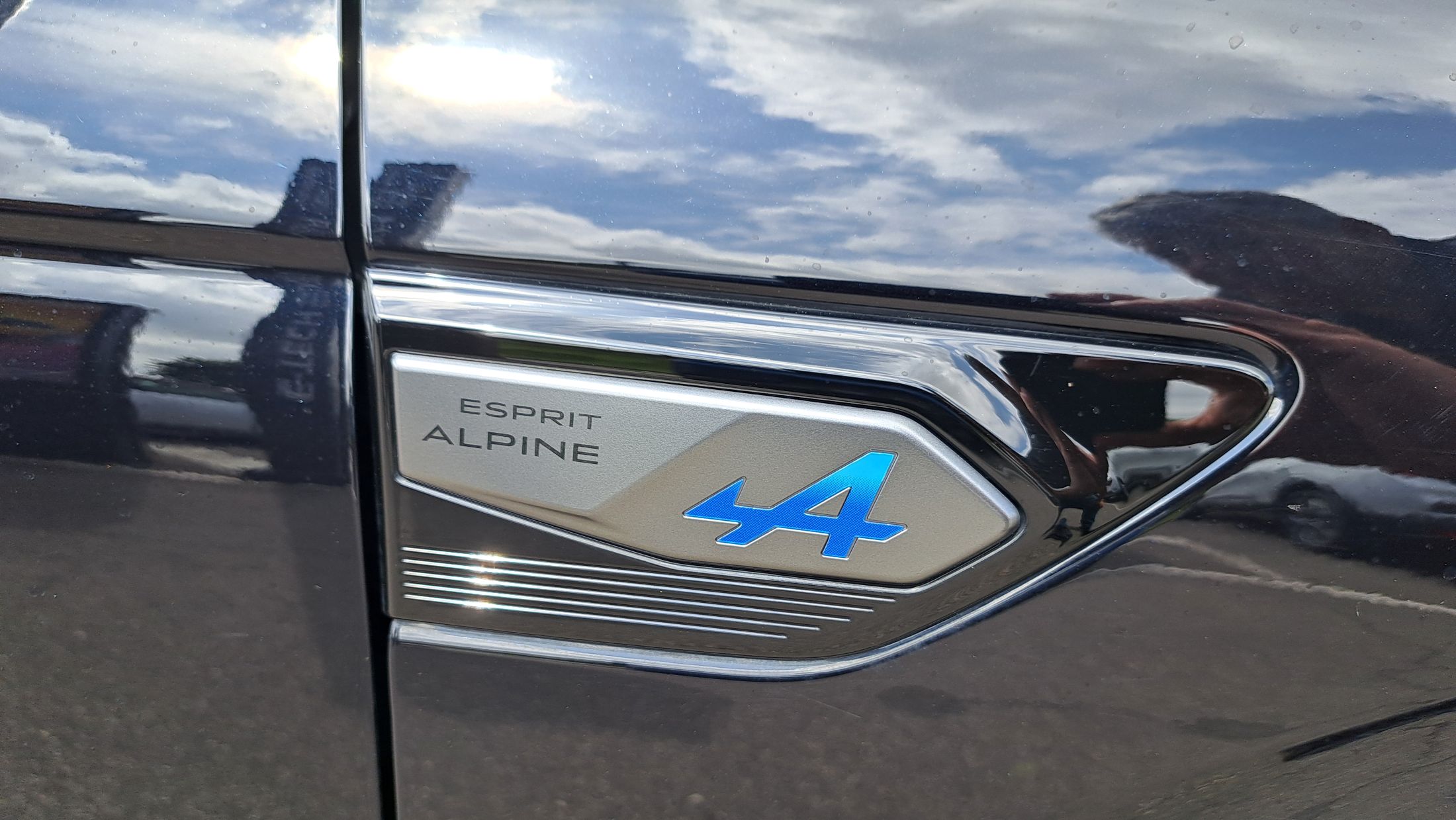 Renault Arkana E-Tech FullHybrid Esprite Alpine full options