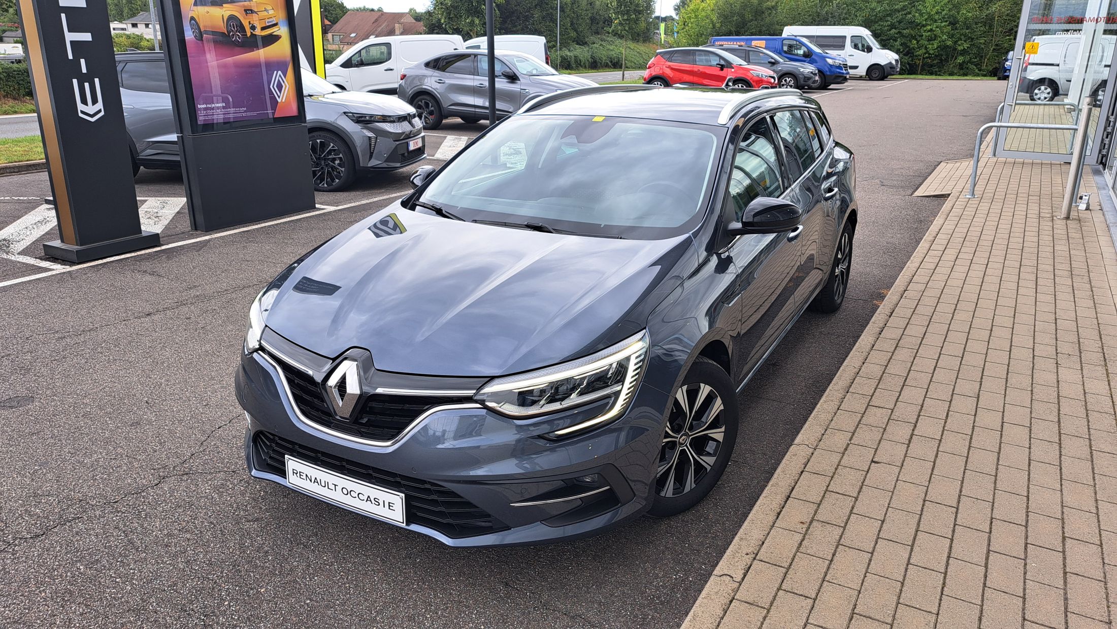 Renault Megane Break 1332cc 140Pk, GPS, camera, sensor V+A