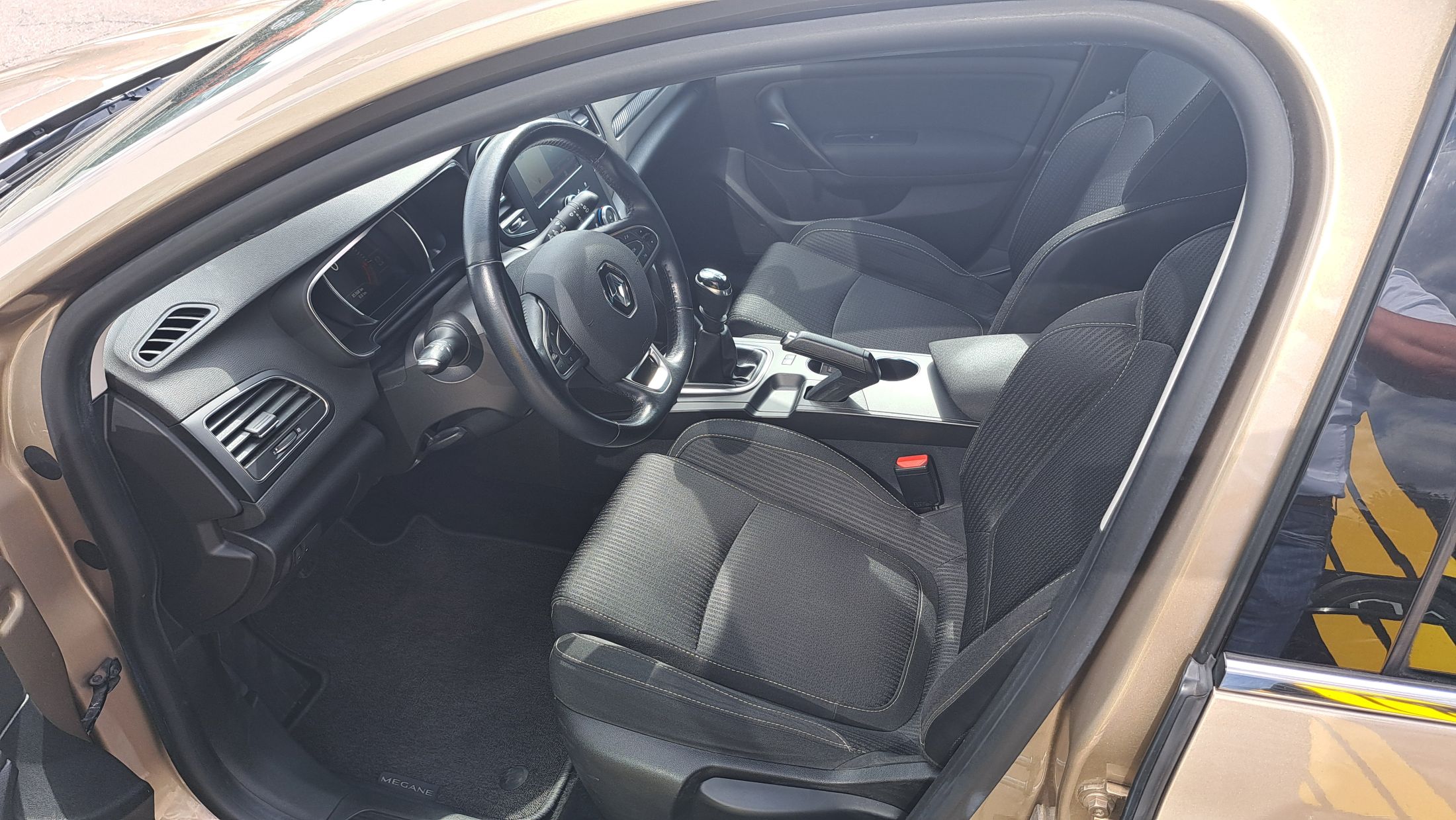 Renault Megane TCe 132 Pk, airco, GPS, sensoren A
