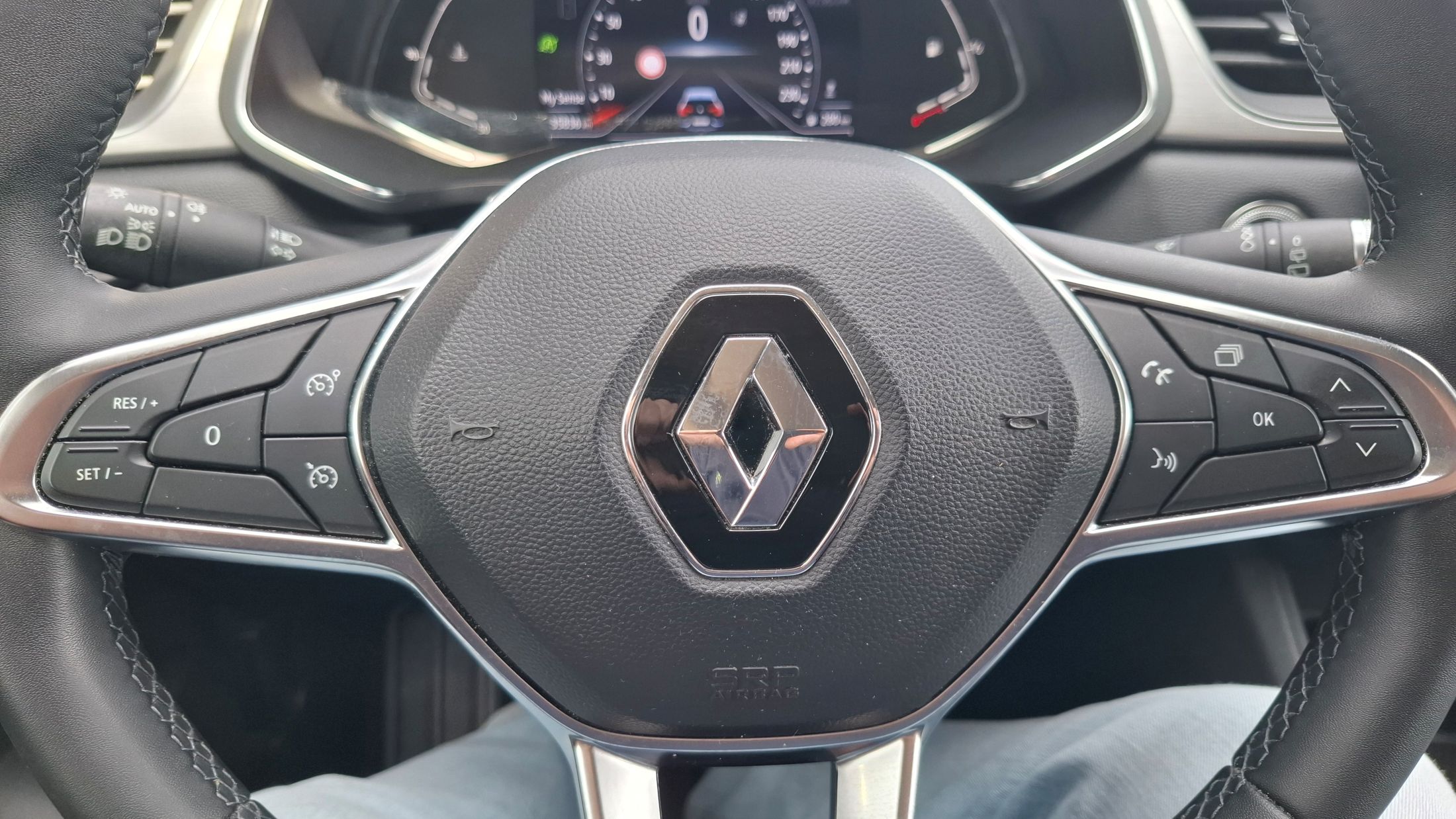 Renault Captur TCe 90, airco, GPS, sensor V+A, 360° camera, trekhaak