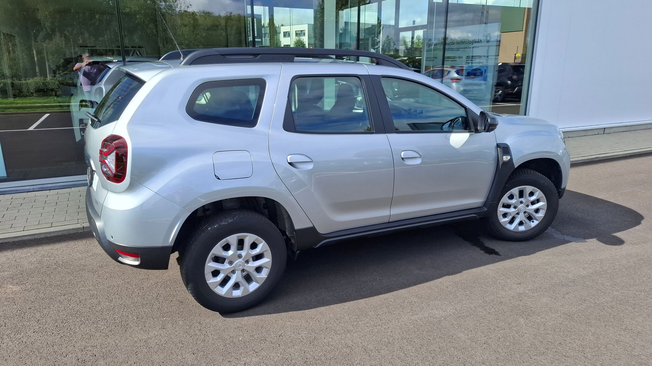 Dacia DusterTCe 91 Pk, benzine+LPG, airco, GPS, camera