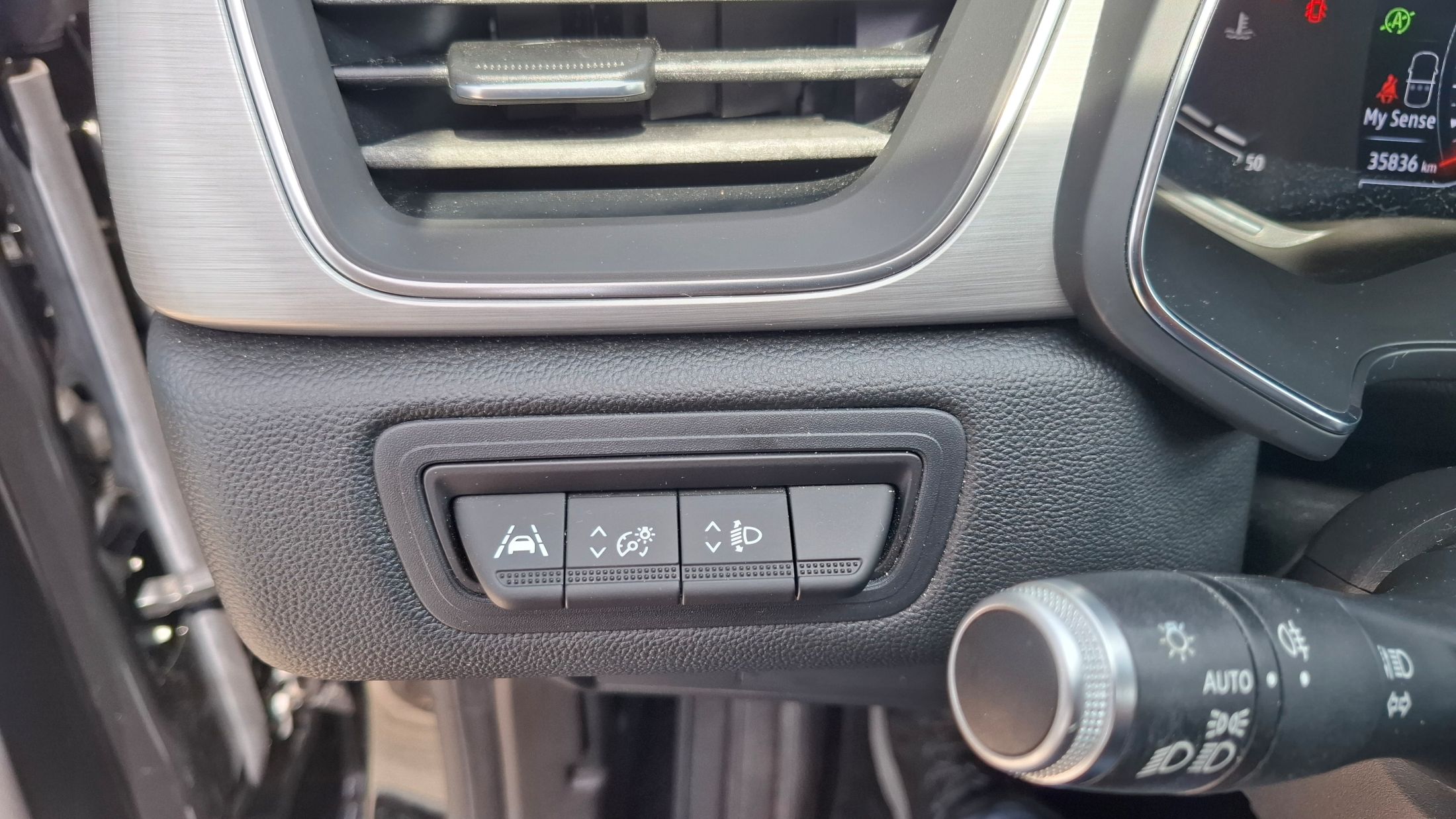 Renault Captur TCe 90, airco, GPS, sensor V+A, 360° camera, trekhaak