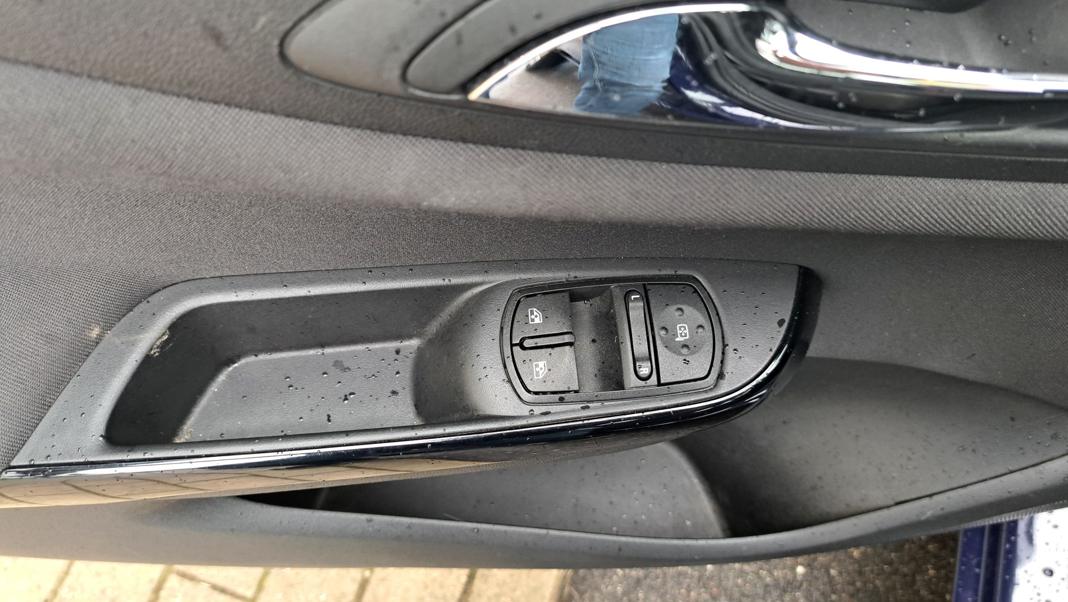 Opel Corsa 14i 90Pk AUTOMAAT, airco, trekhaak, 5 deurs