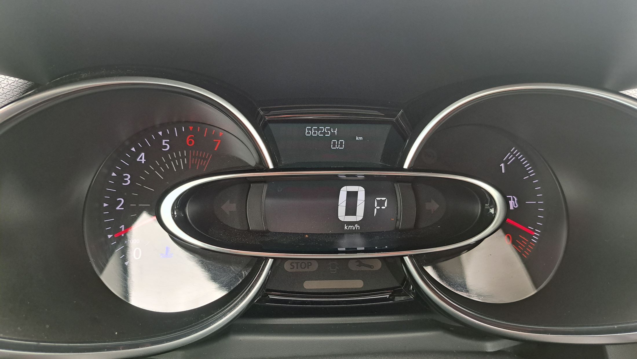 Renault Clio GrandTour TCe 120Pk automaat, GPS, sensoren A, GARANTIE