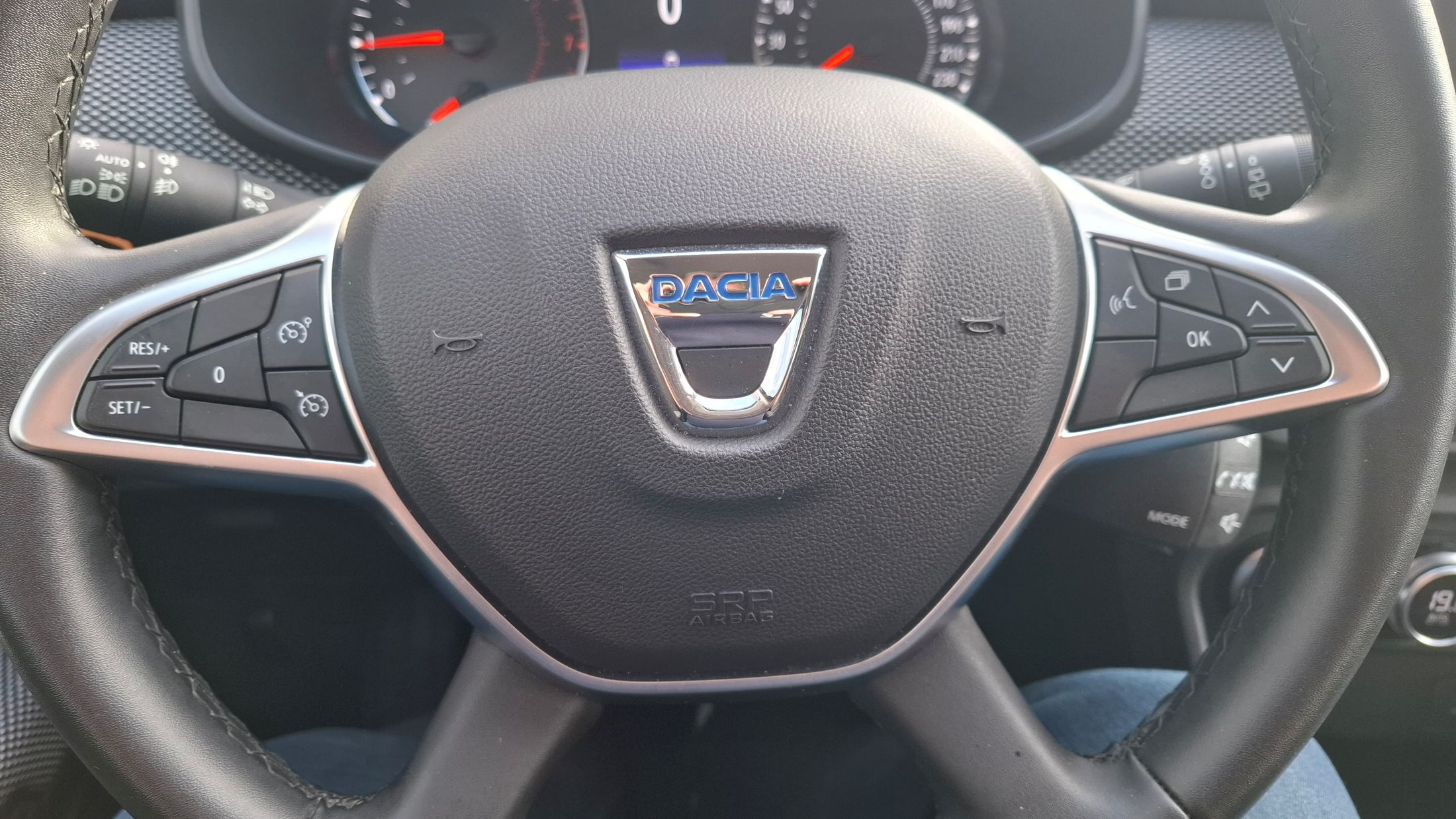 Dacia Sandero Stepway TCe 90, airco, GPS, camera, dodehoekwaarschuwing.