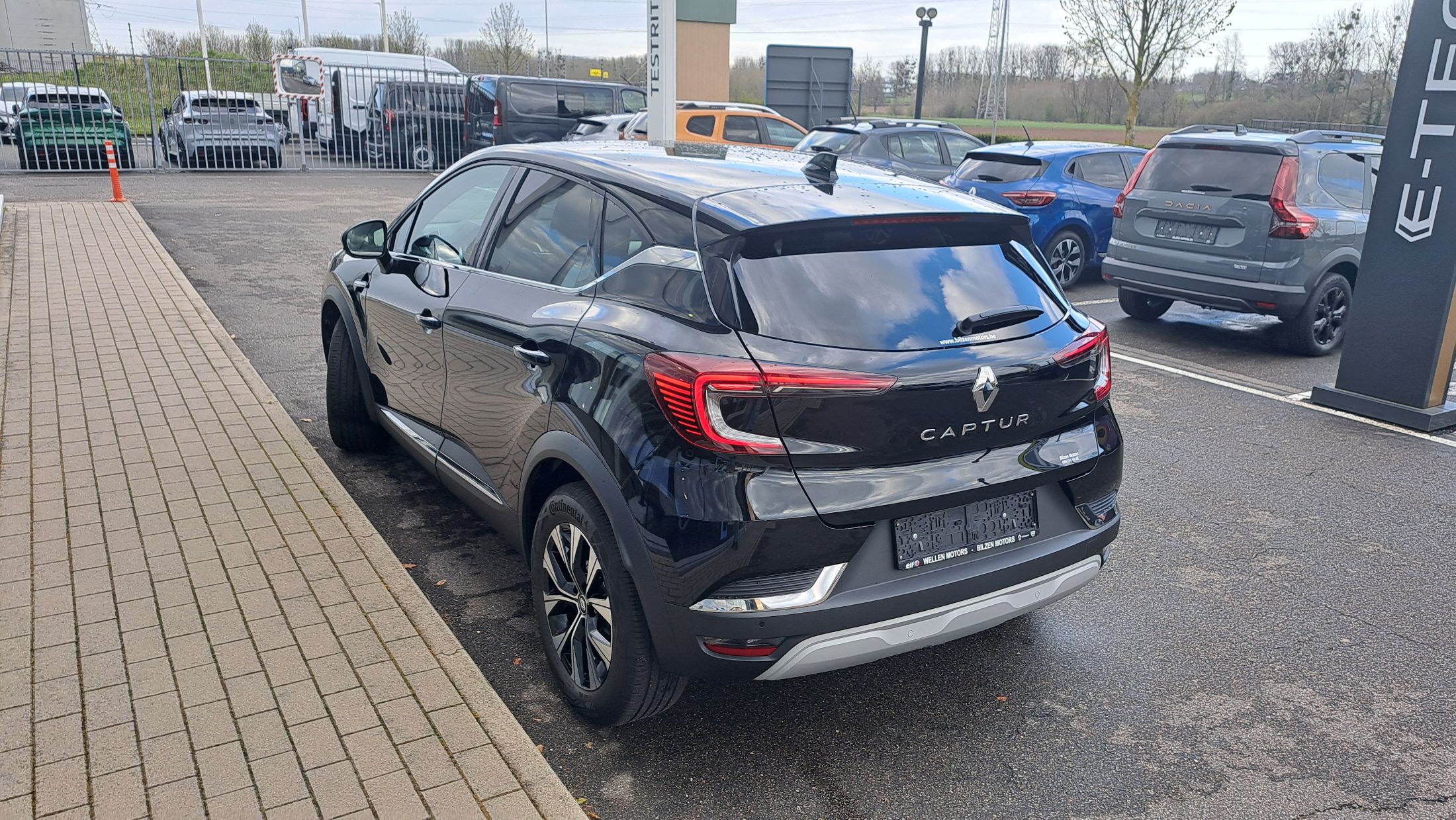 Renault Captur 140Pk AUTOMAAT, airco, GPS, sensoren V+A, camera