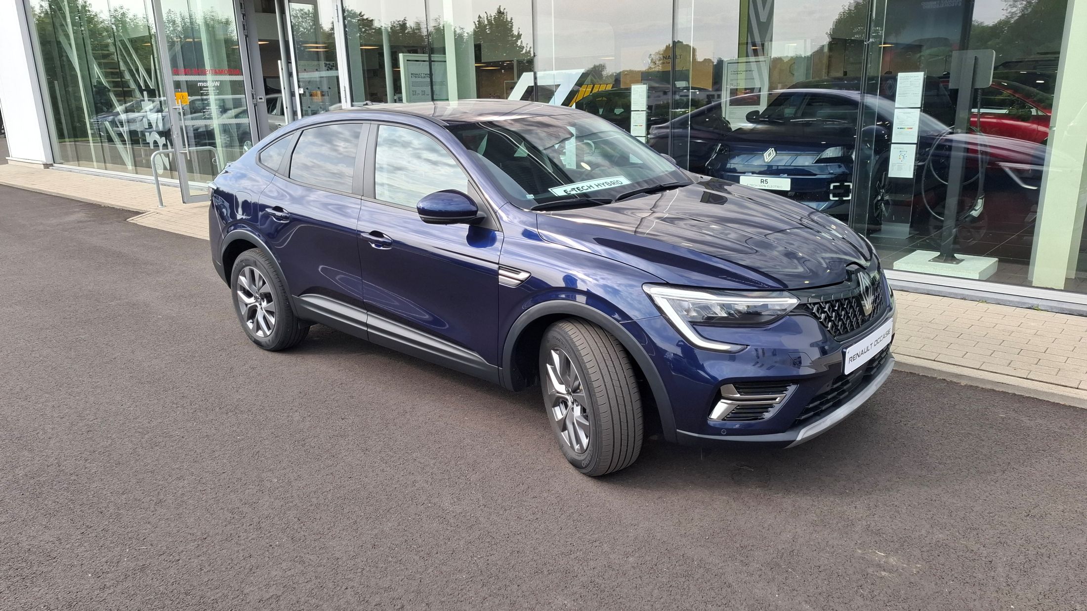 Renault Arkana E-Tech Full Hybrid, airco, GPS, dodehoekwaarschuwing, camera, sensoren V+A