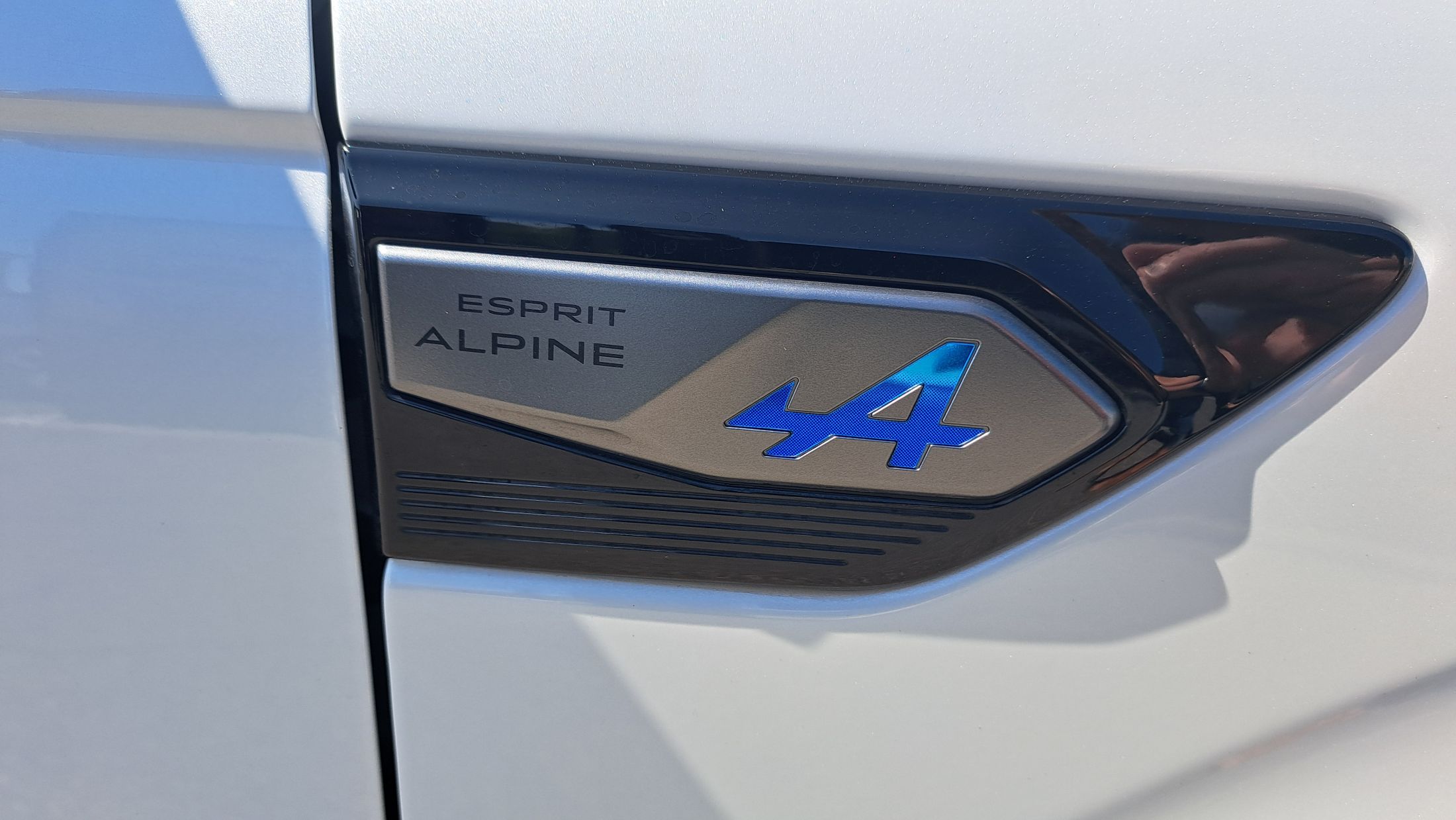 Renault Arkana E-tech Full Hybrid, GPS, camera, dodehoekwaarschuwing, zetelverwarming