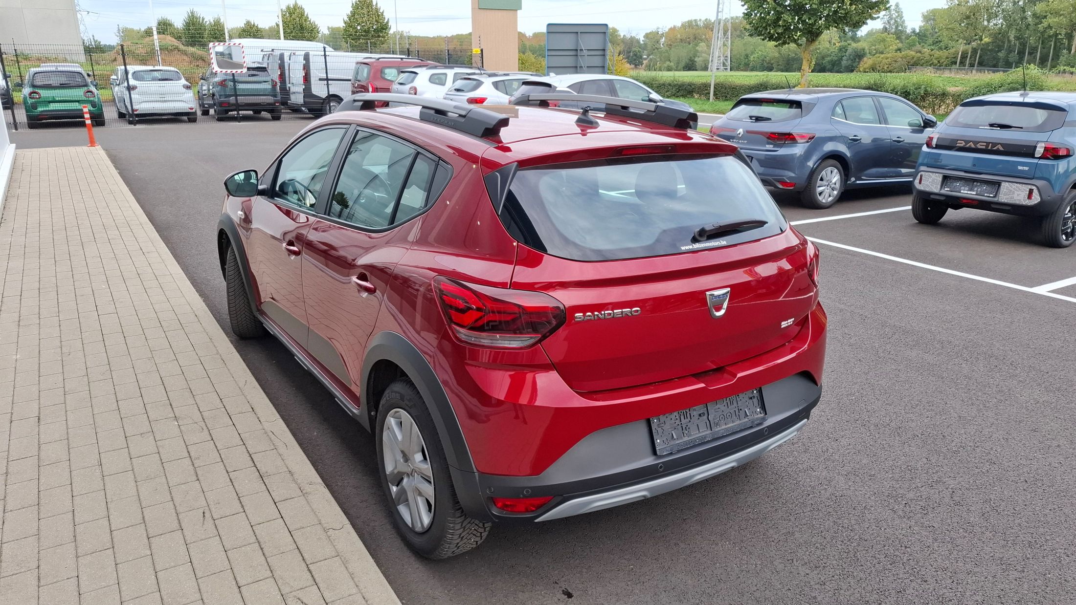 Dacia Stepway TCe 90 AUTOMAAT, airco, GPS, camera, dodehoekwaarschuwing, sensoren V+A