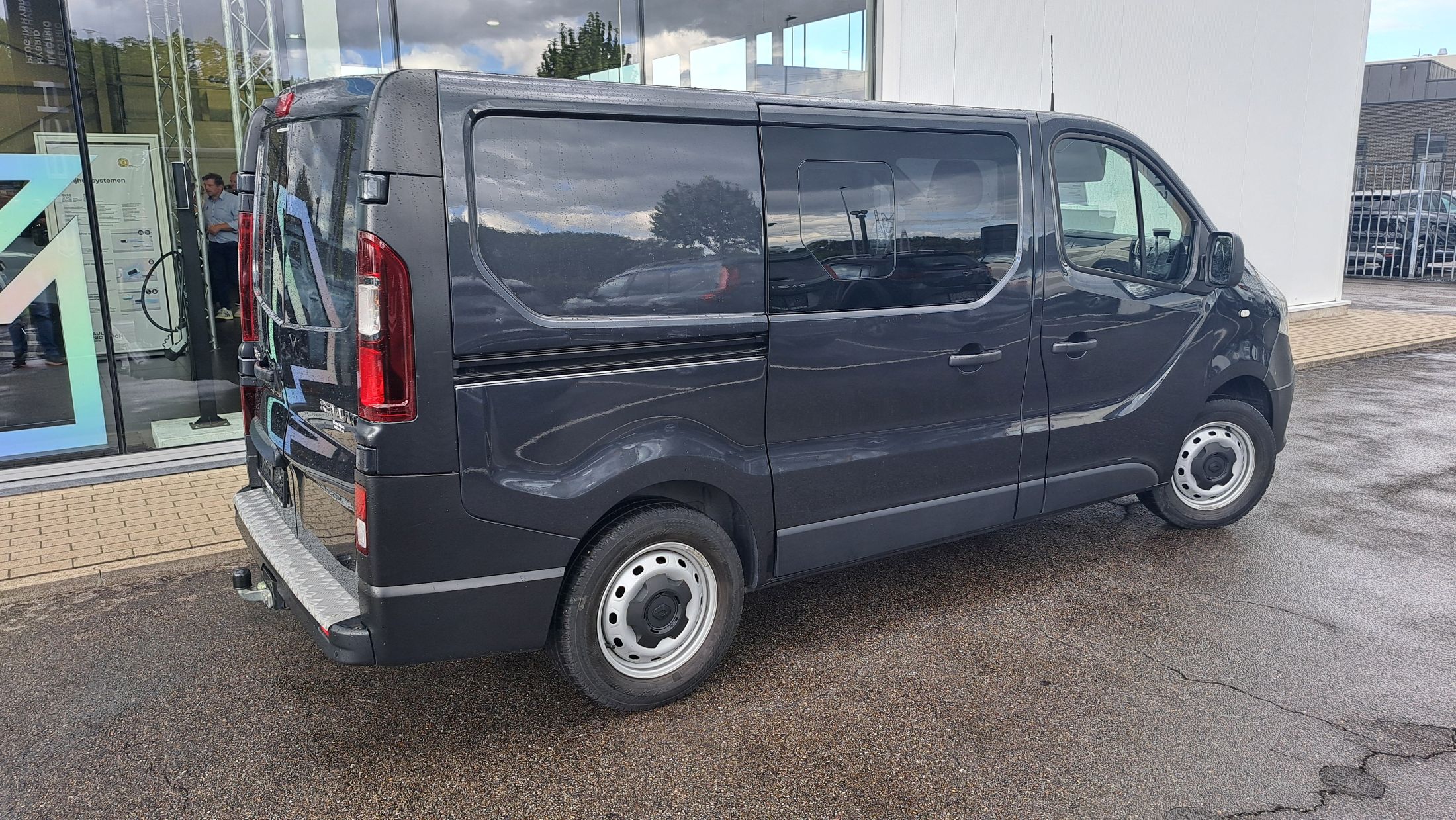Renault Trafic Dubbele Cabine 2.0, 145 Pk AUTOMAAT, trekhaak, GPS, camera, 5 zitplaatsen