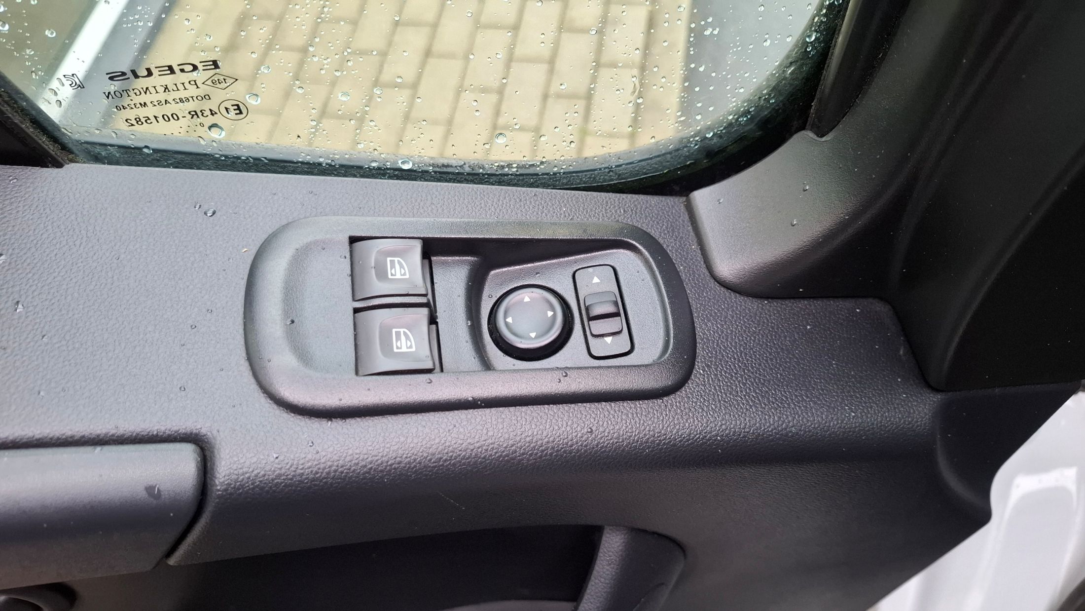 Renault Master dubbele cabine, open laadbak, trekhaak, GPS, 20450 ex. BTW