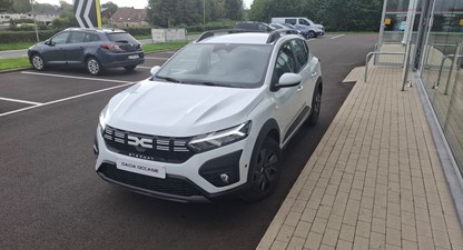 Dacia  Stepway TCe 91 Pk, airco, camera, sensor V+A, dodehoekwaarschuwing
