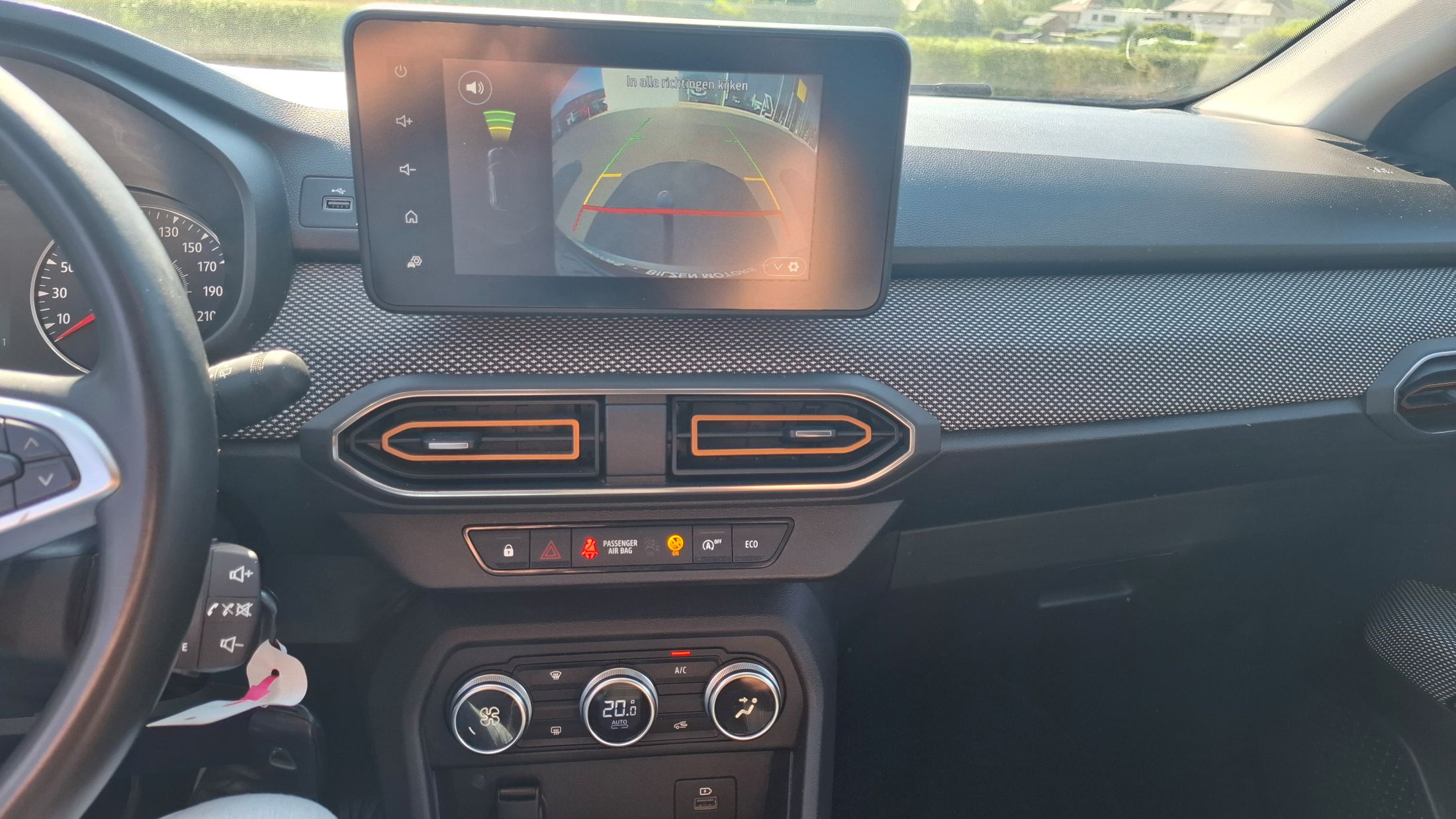 Dacia Stepway TCe 90, trekhaak, GPS, camera, dodehoekwaarschuwing, sensoren V+A