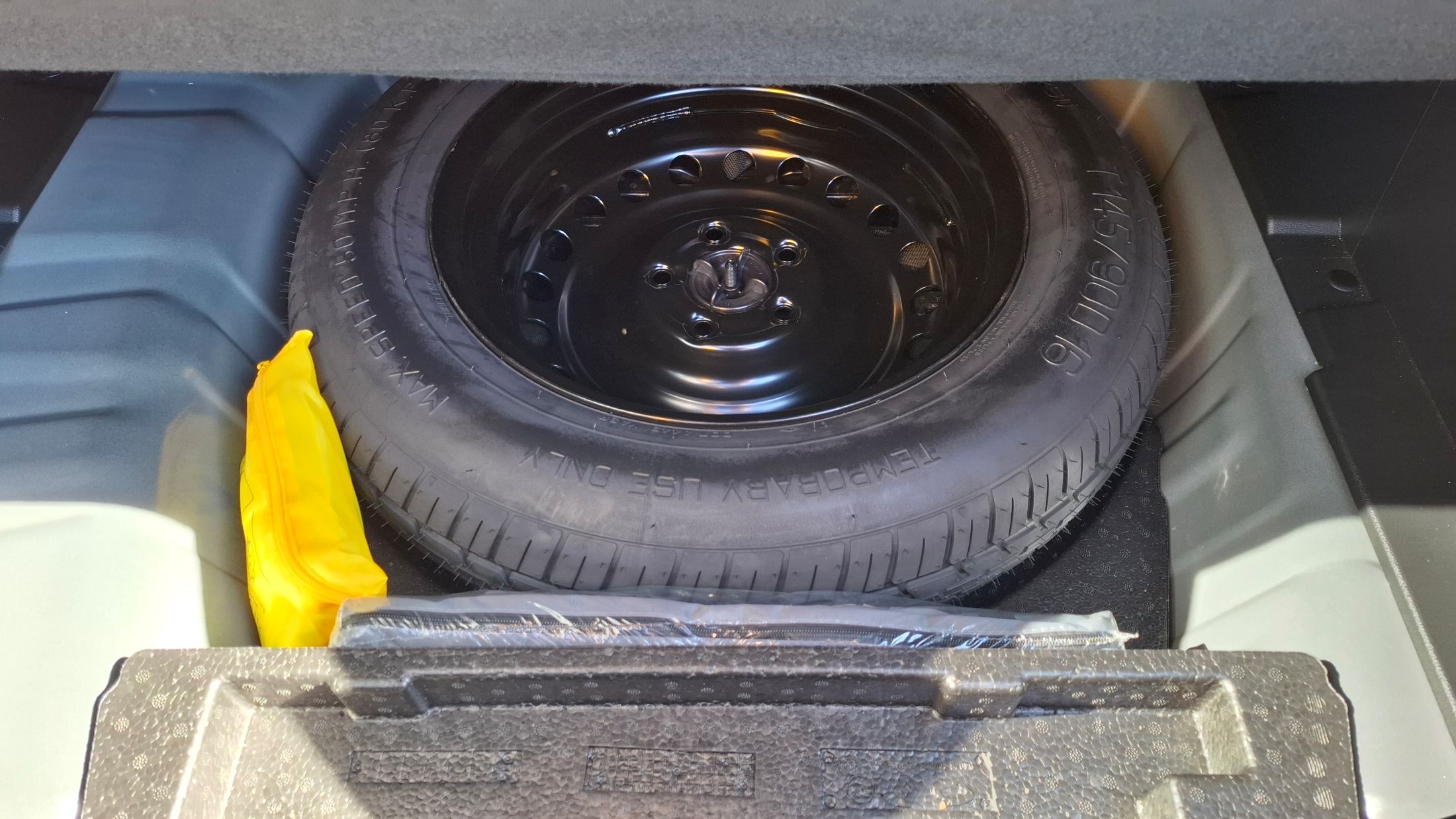 Renault Arkana 1332cc-140Pk, zetelverwarming, leder, dodehoekwaarschuwing