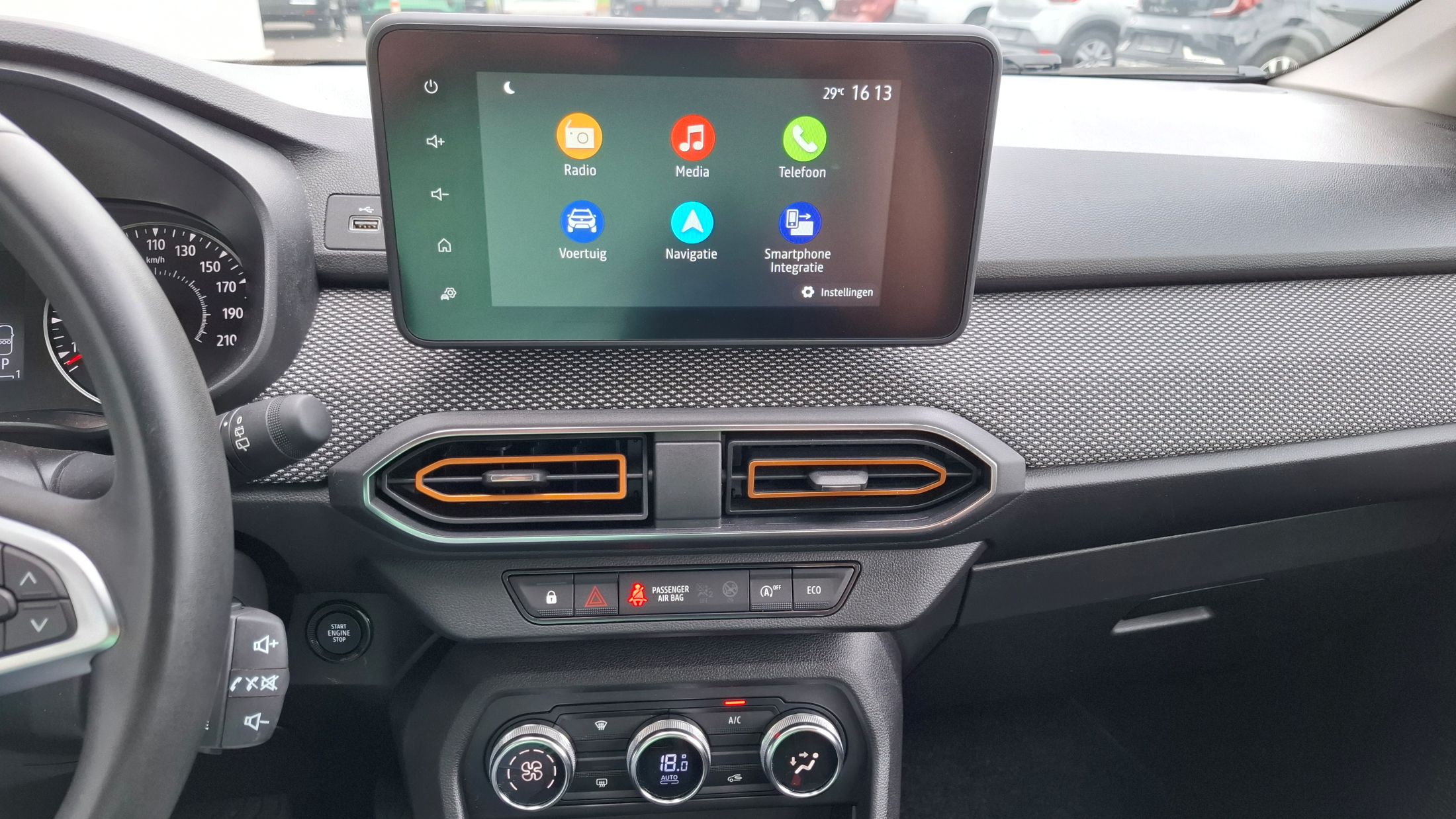 Dacia Stepway TCe 90 AUTOMAAT, airco, GPS, camera, dodehoekwaarschuwing, sensoren V+A
