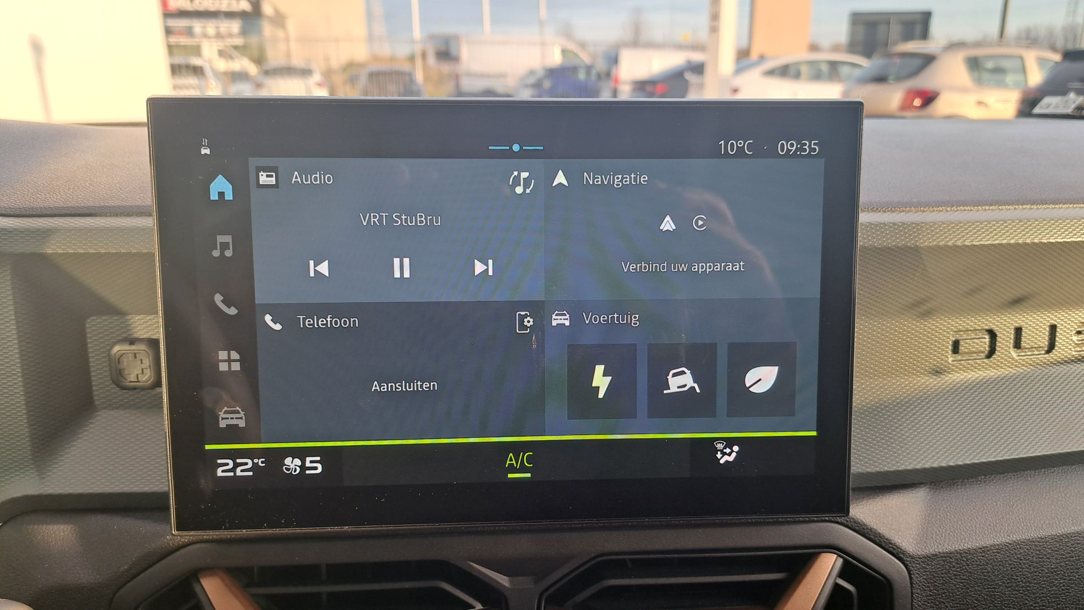 Dacia Duster Extreme Hybrid 140 Pk, 360 cam, GPS, dodehoekwaarschuwing.