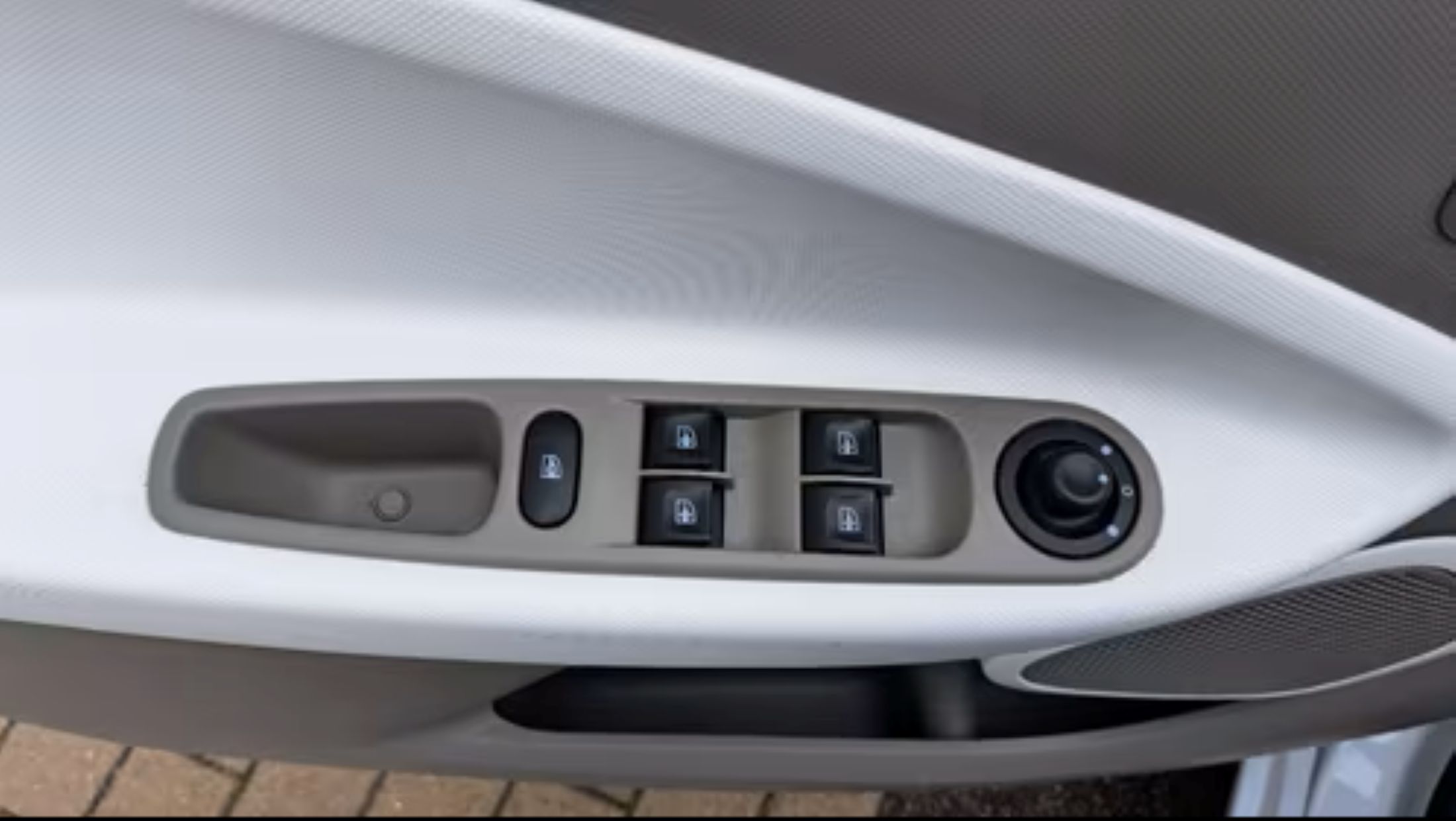 Renault Zoe 23,3 KWh batterij inbegrepen, airco, GPS, sensoren A