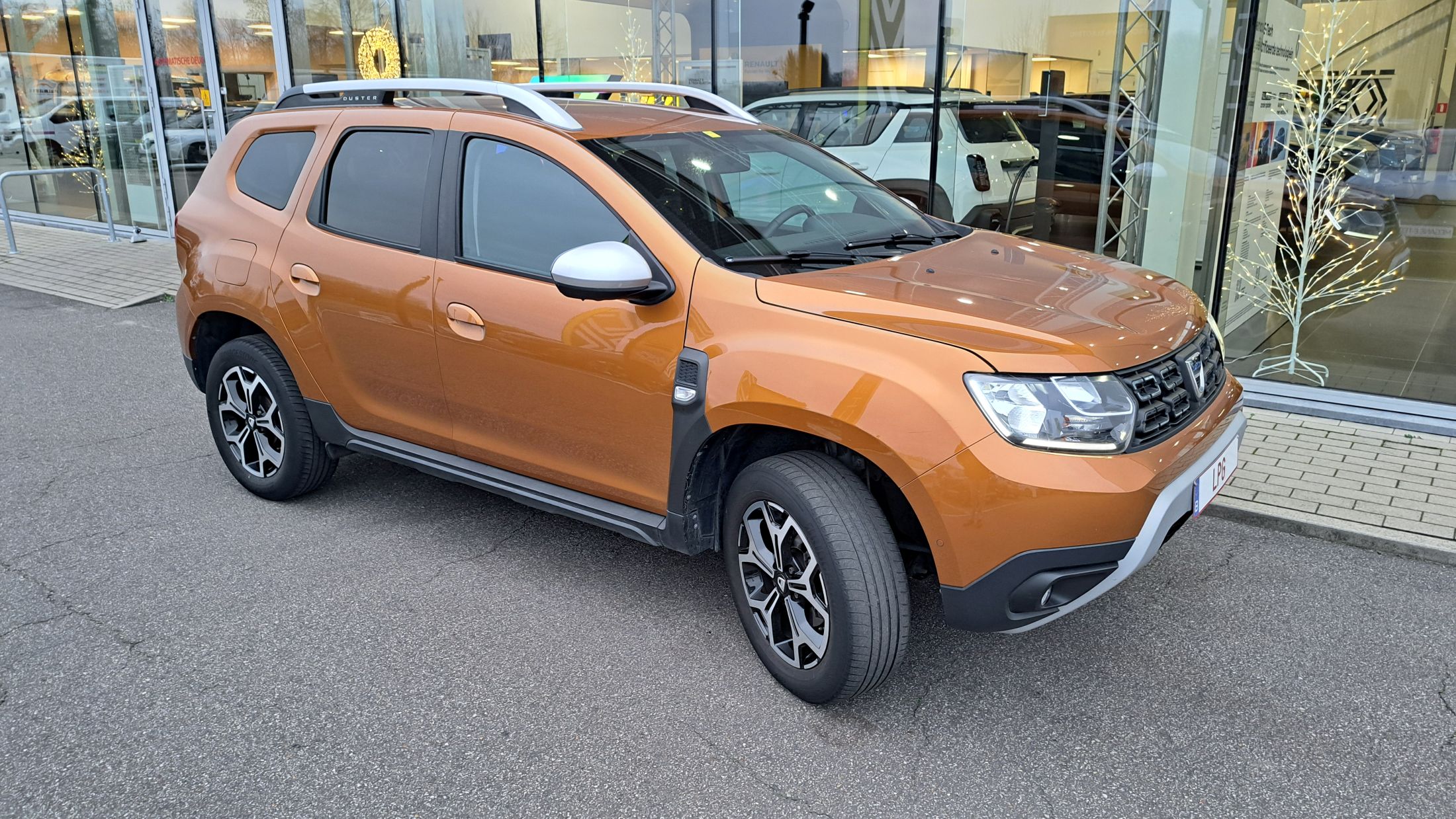 Dacia Duster TCe90, benzine/LPG, 360camera, dodehoekwaarschuwing, trekhaak