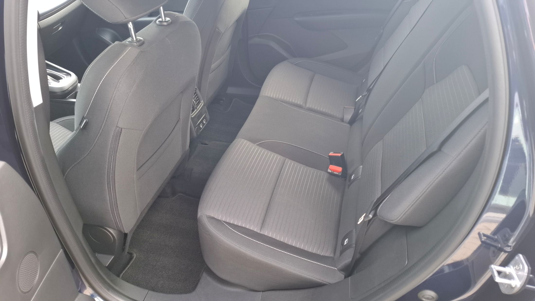 Renault Arkana E-Tech Full Hybrid, airco, GPS, dodehoekwaarschuwing, camera, sensoren V+A