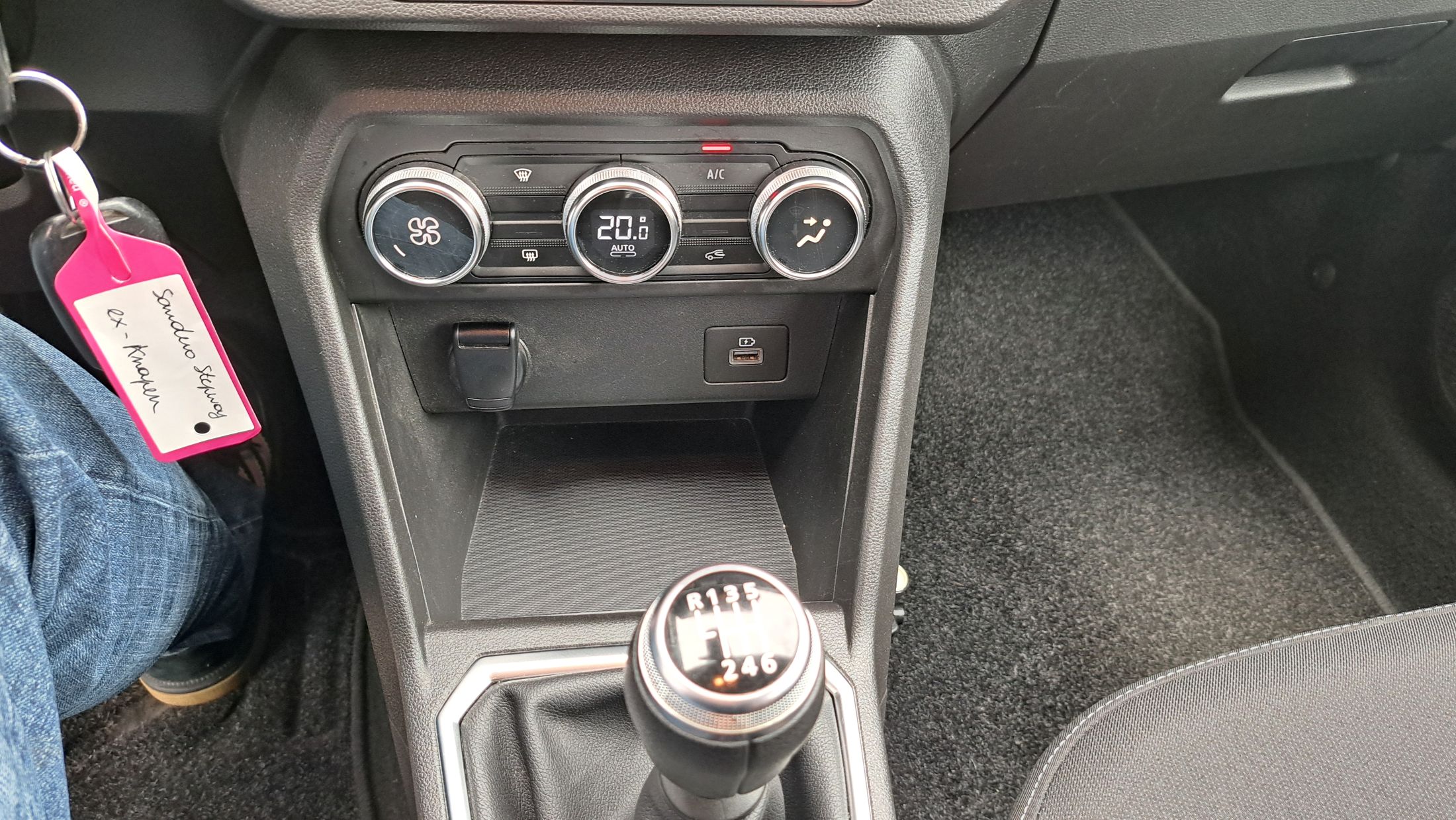 Dacia Stepway TCe 90 benzine/LPG, sensor V+A, GPS, dodehoekwaarschuwing