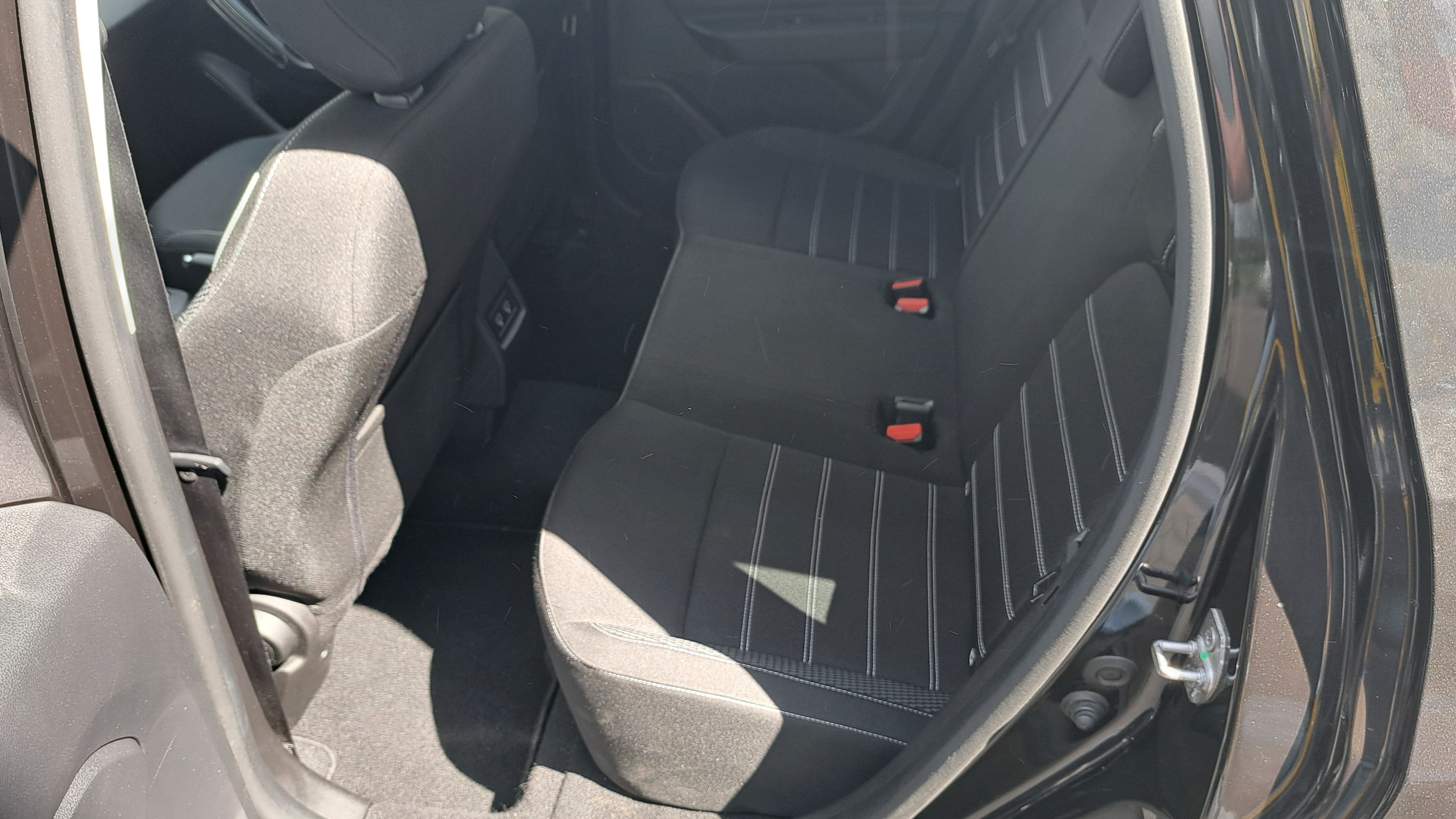 Dacia Duster 150Pk automaat, 360 camera, sensor A, dodehoekw.