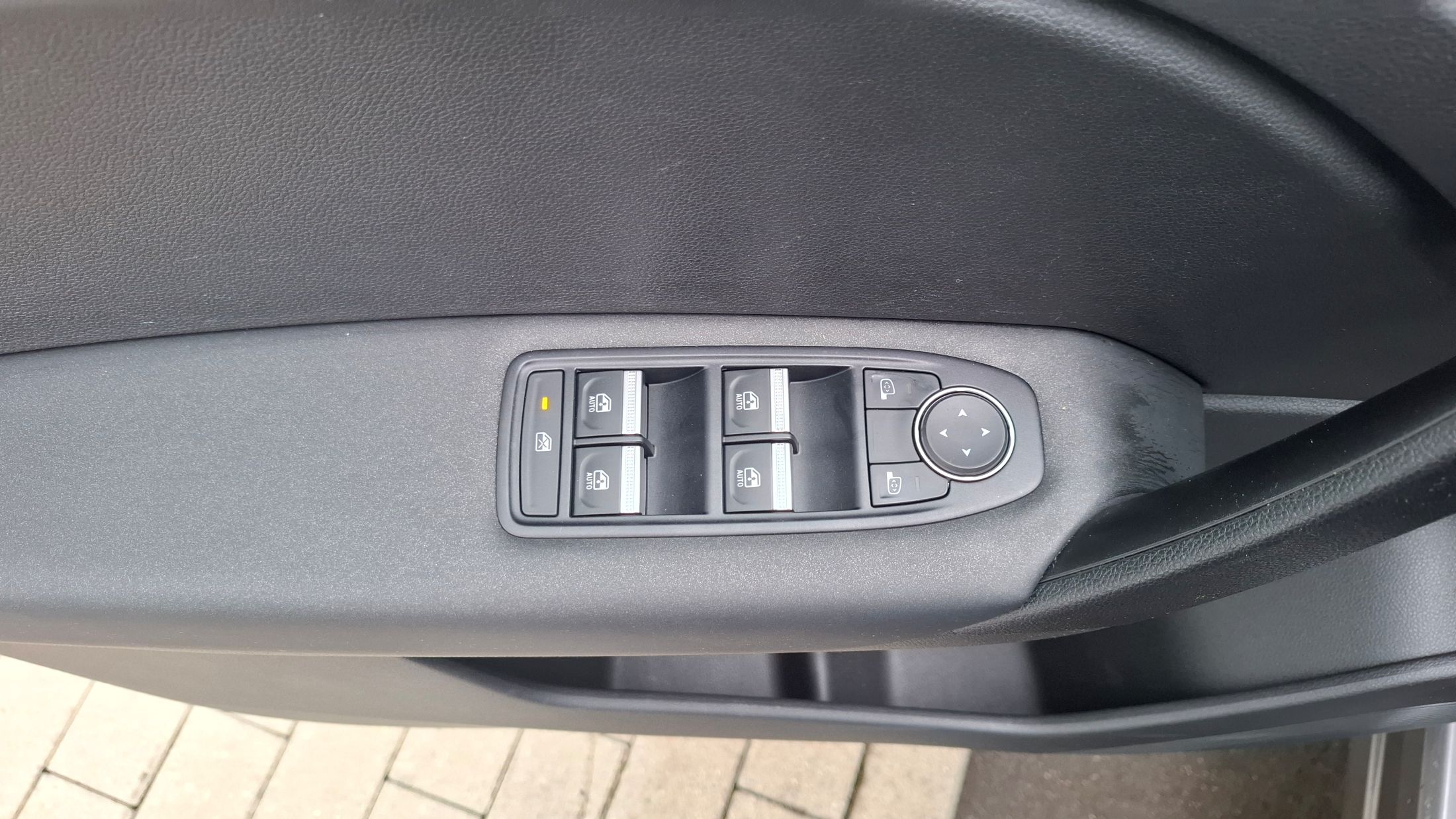 Renault Captur TCe 90, airco, GPS, sensoren V+A, camera