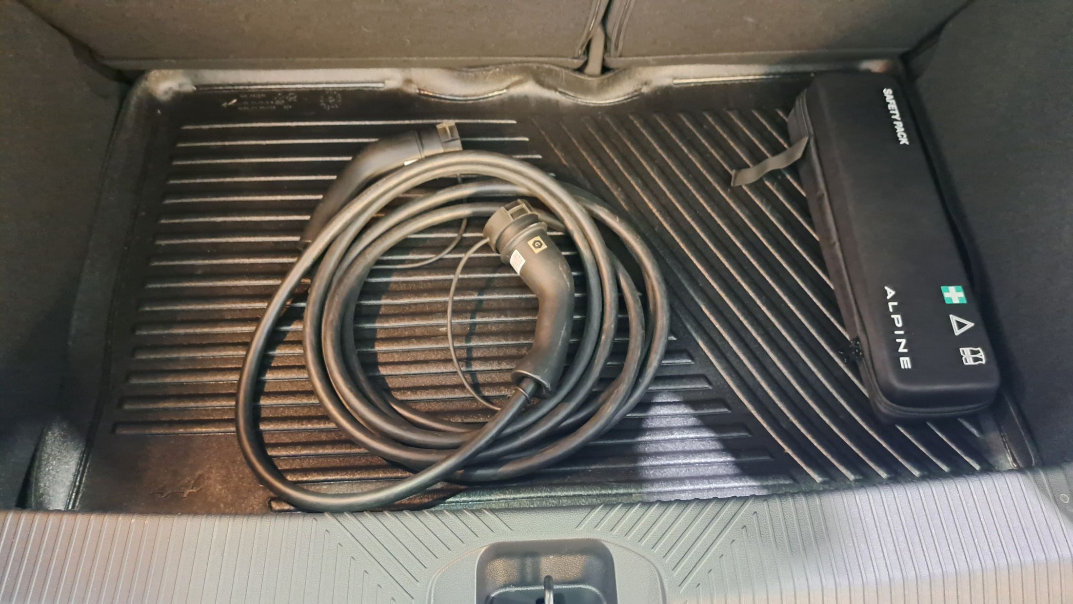 Alpine A290 Premiere Edition, leder, GPS, camera, zetelverwarming.