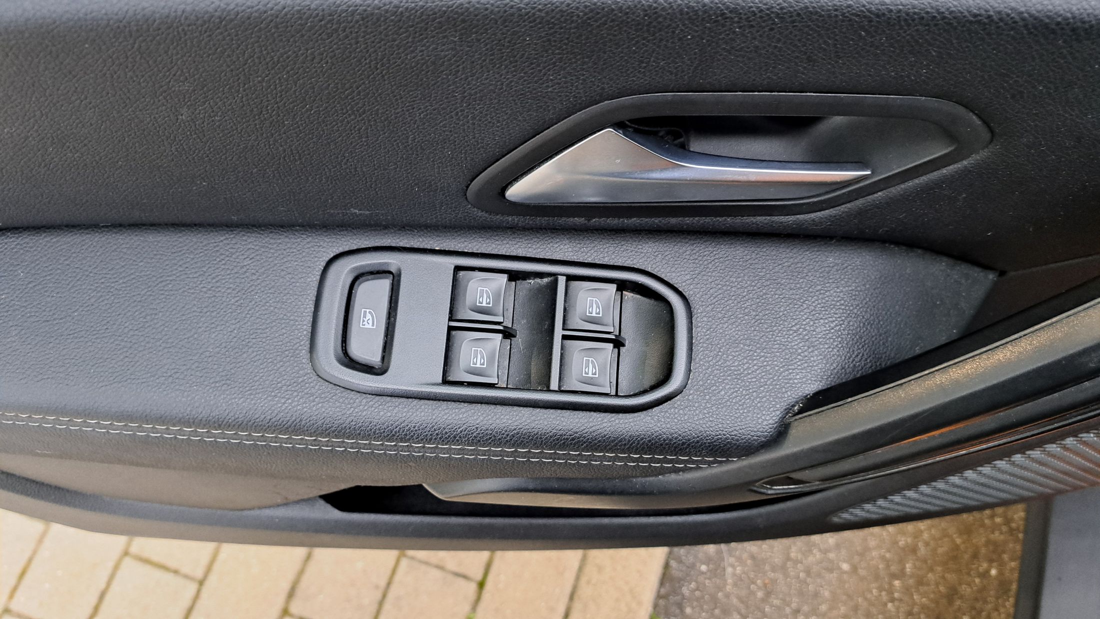 Dacia Duster TCe90, benzine/LPG, 360camera, dodehoekwaarschuwing, trekhaak