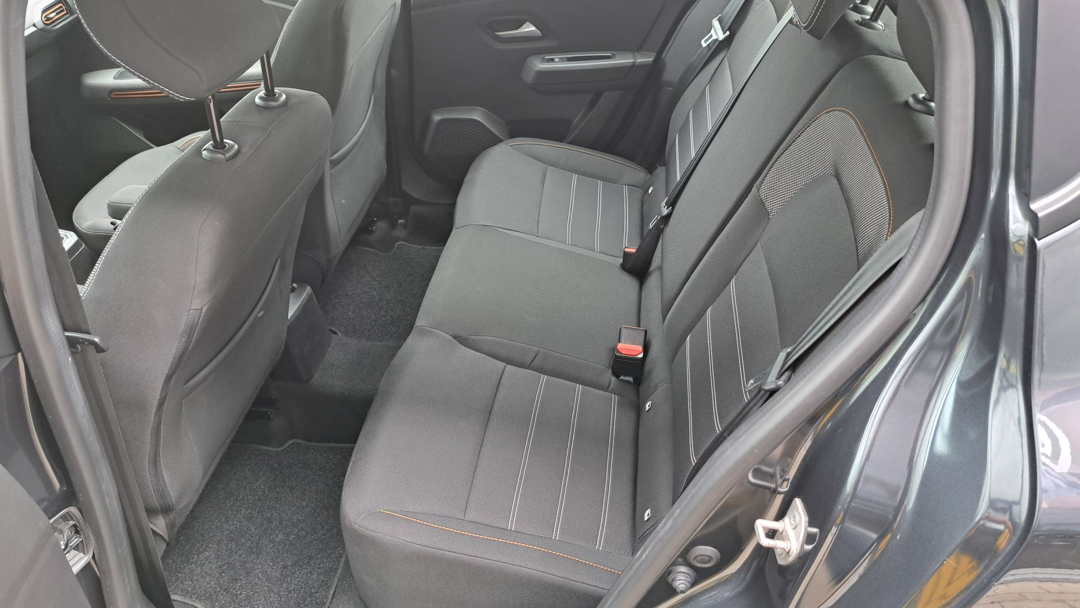 Dacia Stepway TCe 90 benzine/LPG, sensor V+A, GPS, dodehoekwaarschuwing