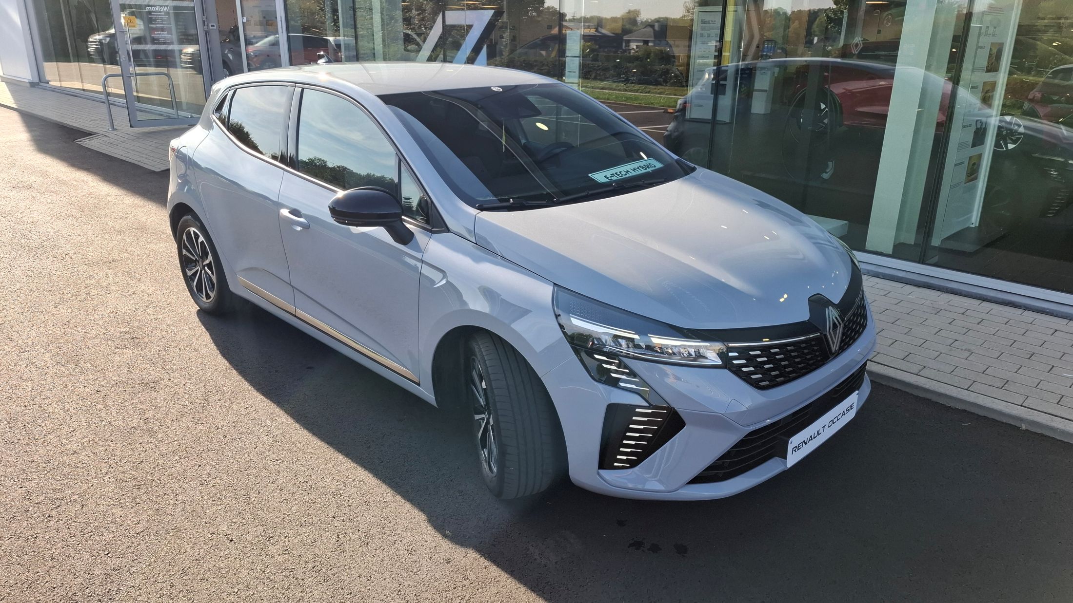 Renault Clio E-Tech FullHybrid, GPS, camera, sensoren A, GARANTIE tot 09-29