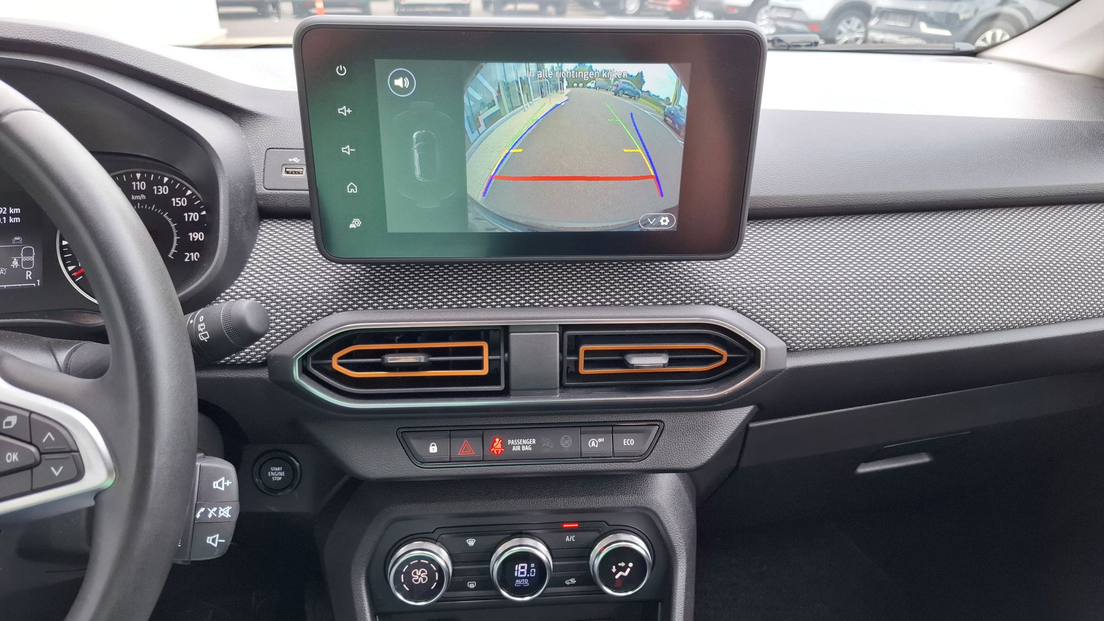 Dacia Stepway TCe 90 AUTOMAAT, airco, GPS, camera, dodehoekwaarschuwing, sensoren V+A