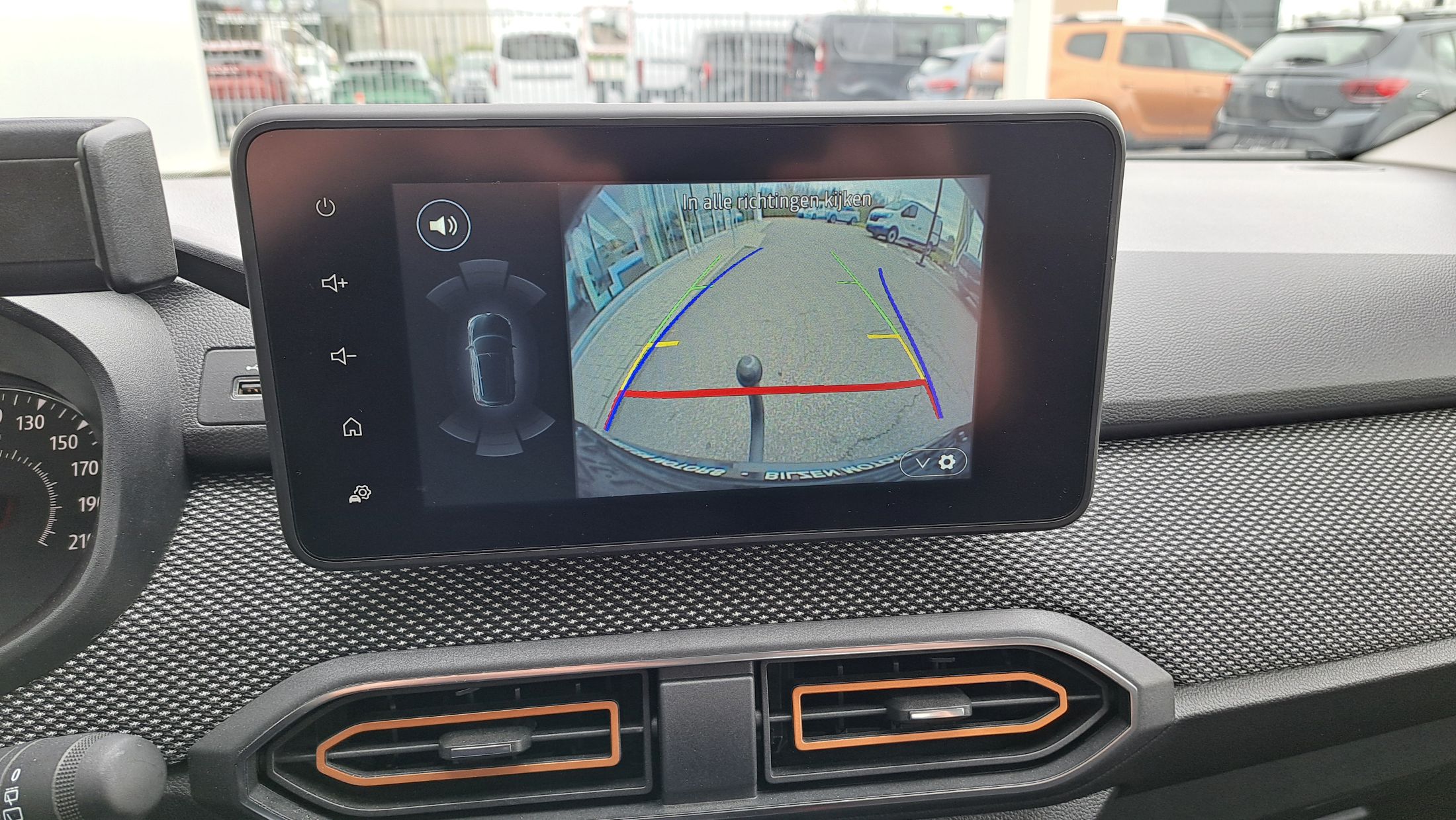 Dacia Stepway TCe 90 AUTOMAAT, airco, dodehoekwaarschuwing, afneenbare trekhaak.