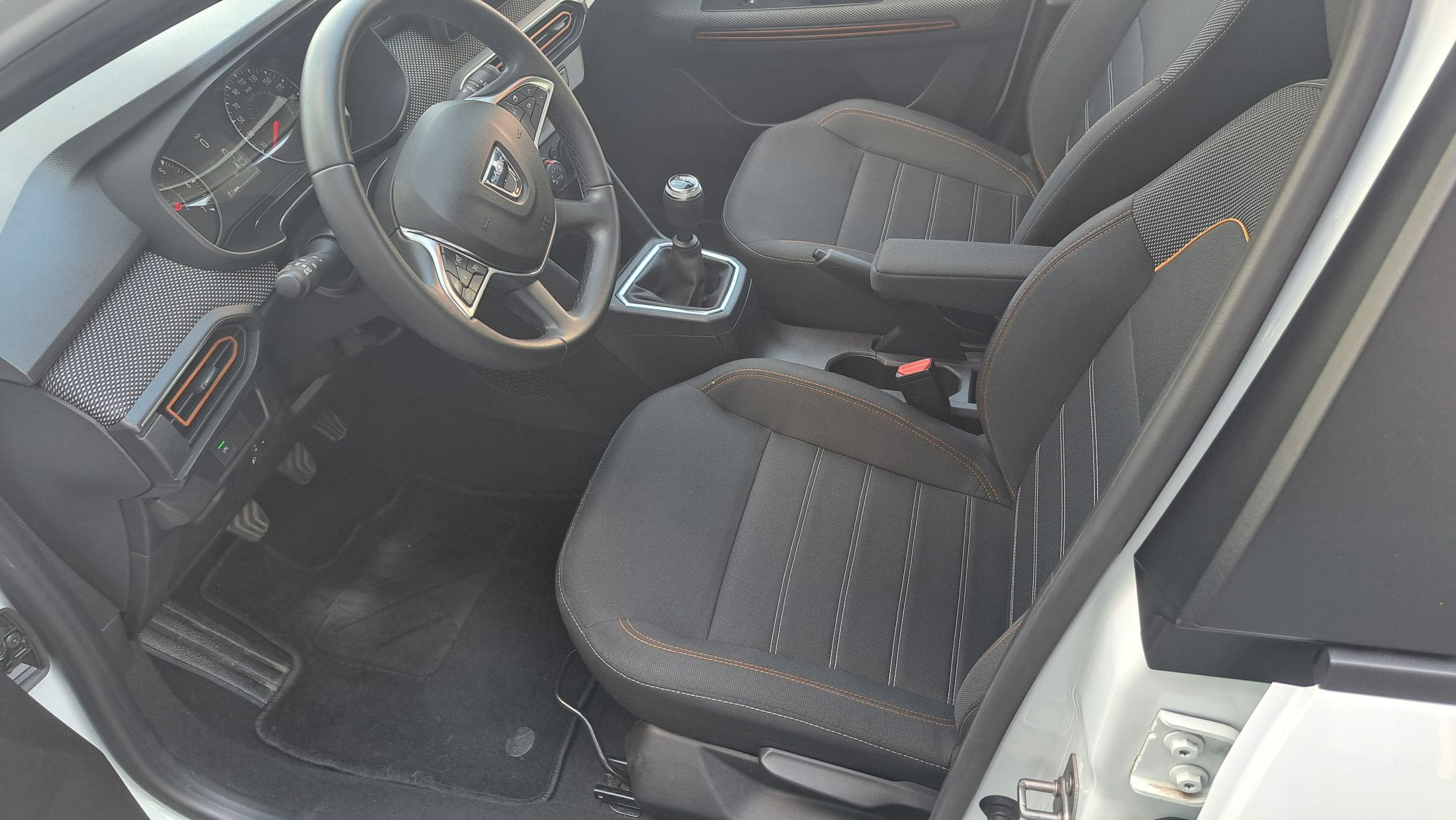 Dacia Stepway TCe 90 benzine/LPG, sensor V+A, GPS, dodehoekw