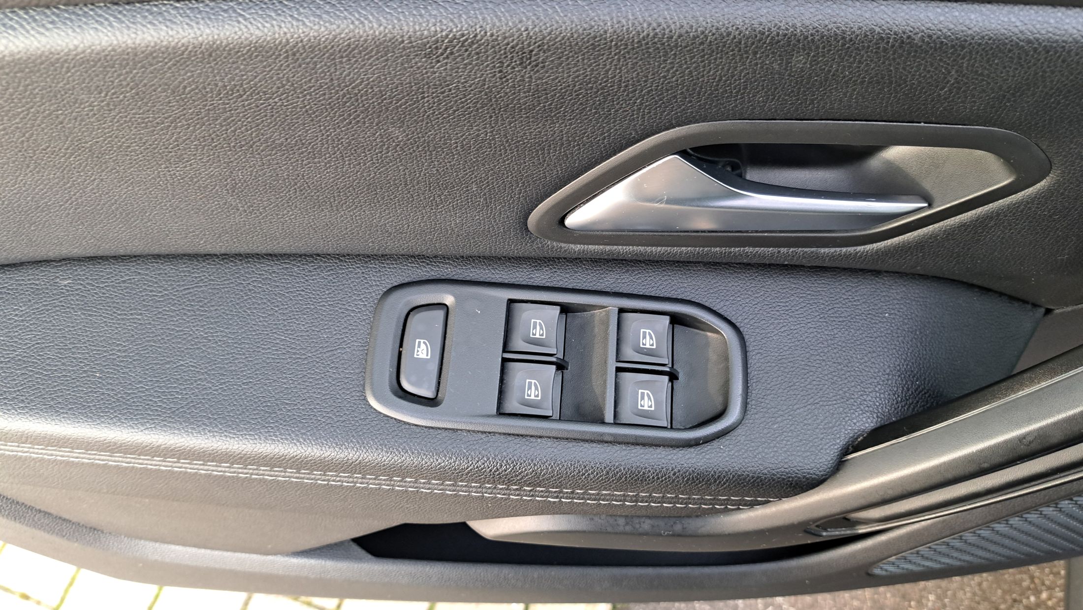 Dacia Duster TCe 90, benzine/LPG, 360camera, dodehoekwaarschaarschuwing