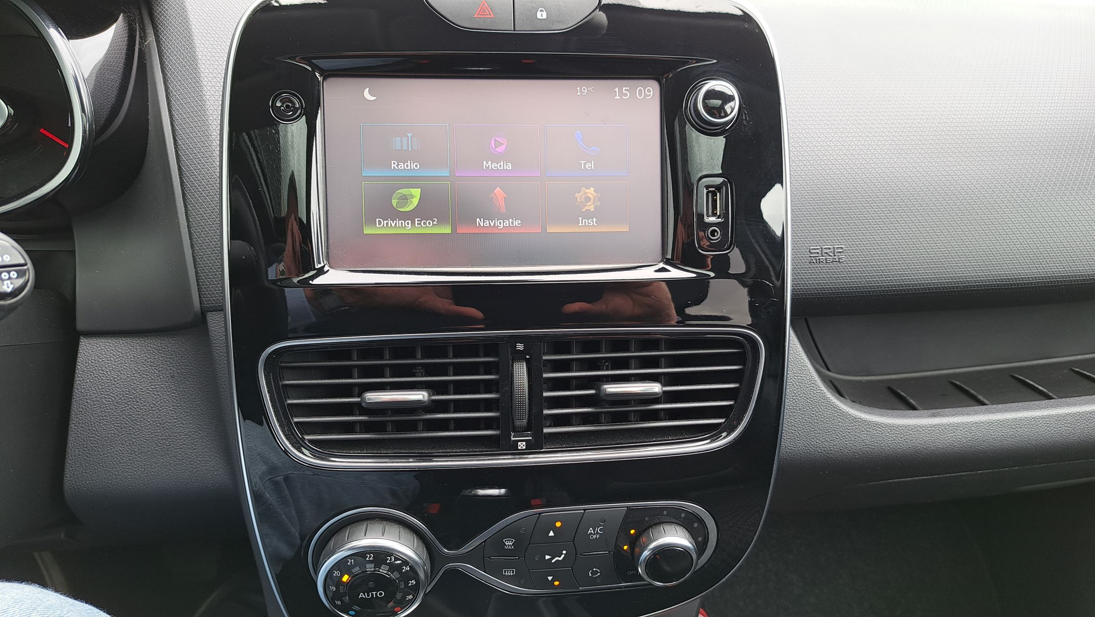 Renault Clio Intens TCe 90 Grand-Tour, GPS, camera, sensoren V+A, panoramisch dak