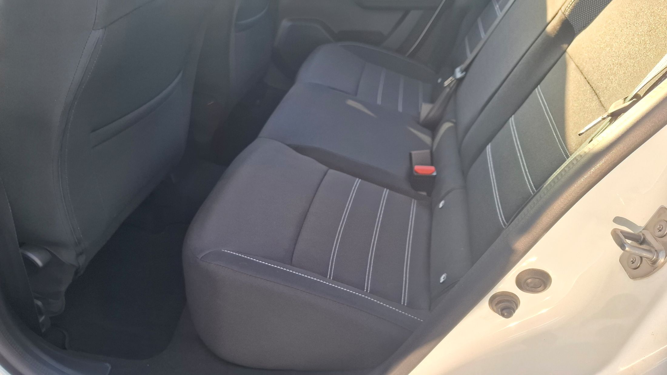 Dacia Sandero TCe 90, airco, GPS, sensoren V+A, camera, dodehoekwaarschuwing