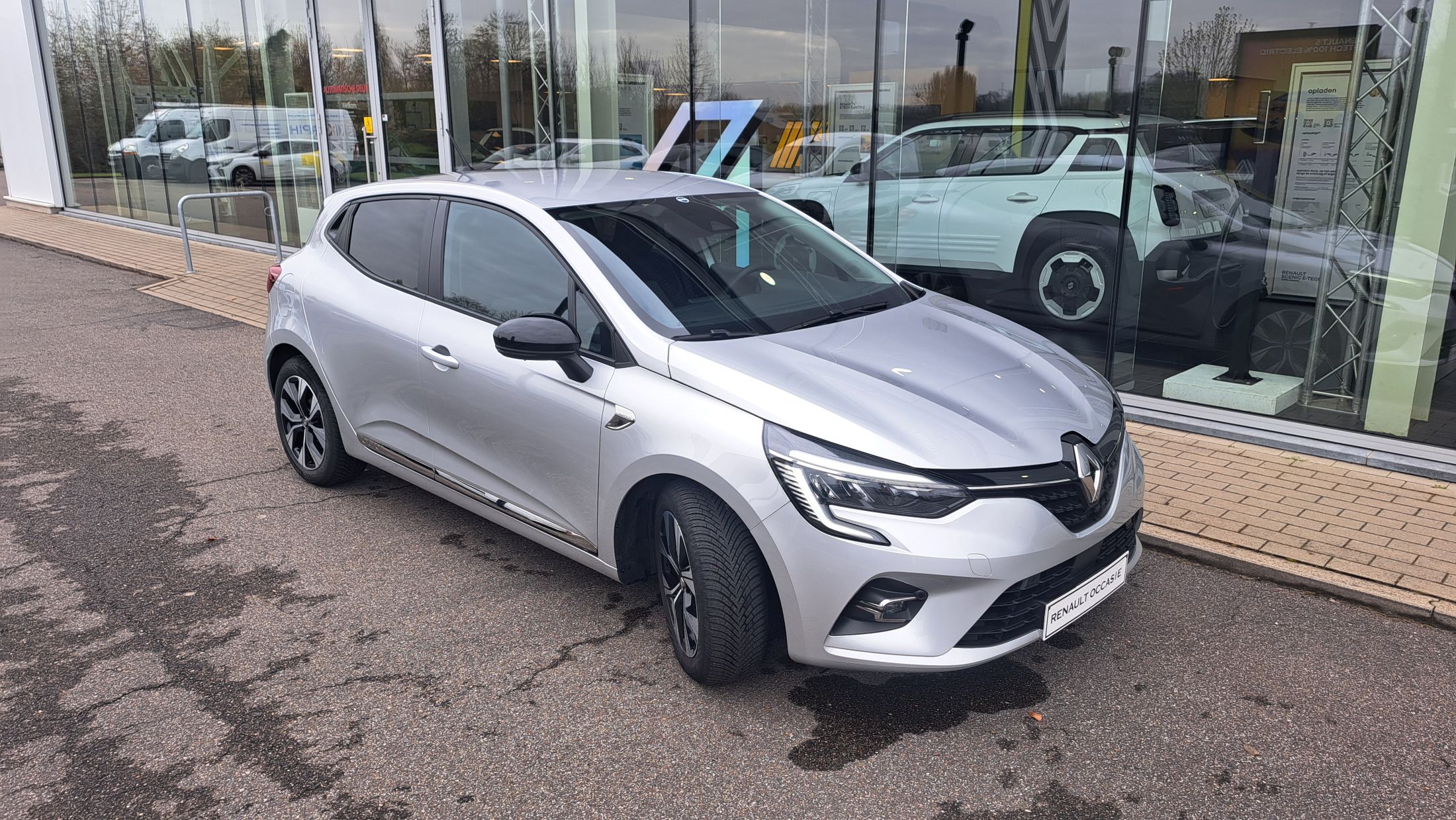 Renault Clio Limited TCe 90, airco, GPS, sensor A, camera