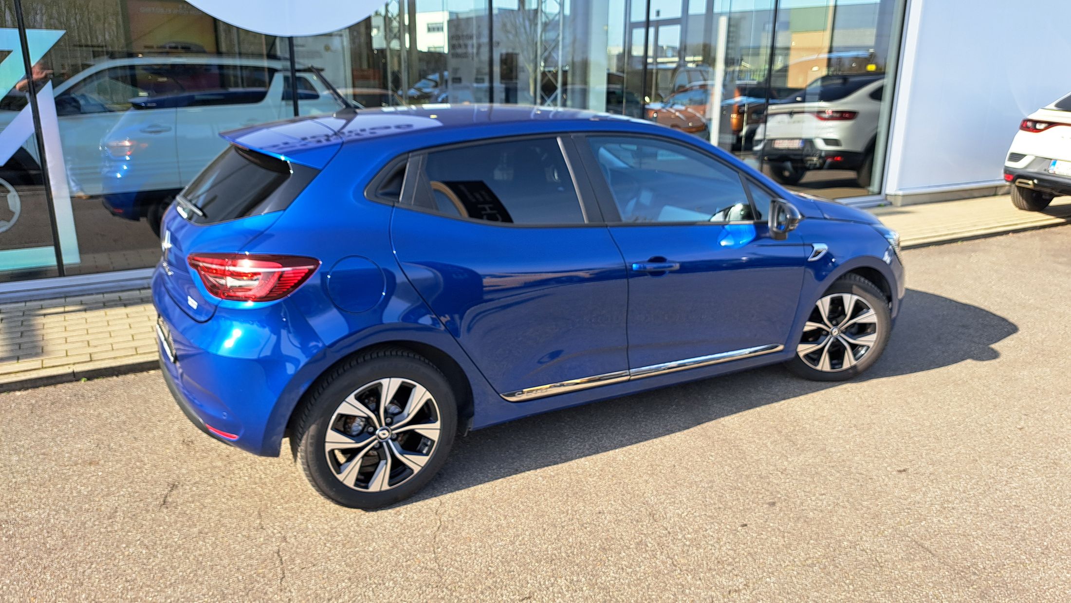 Renault Clio 67 Pk, airco, GPS, sensoren achter, GARANTIE