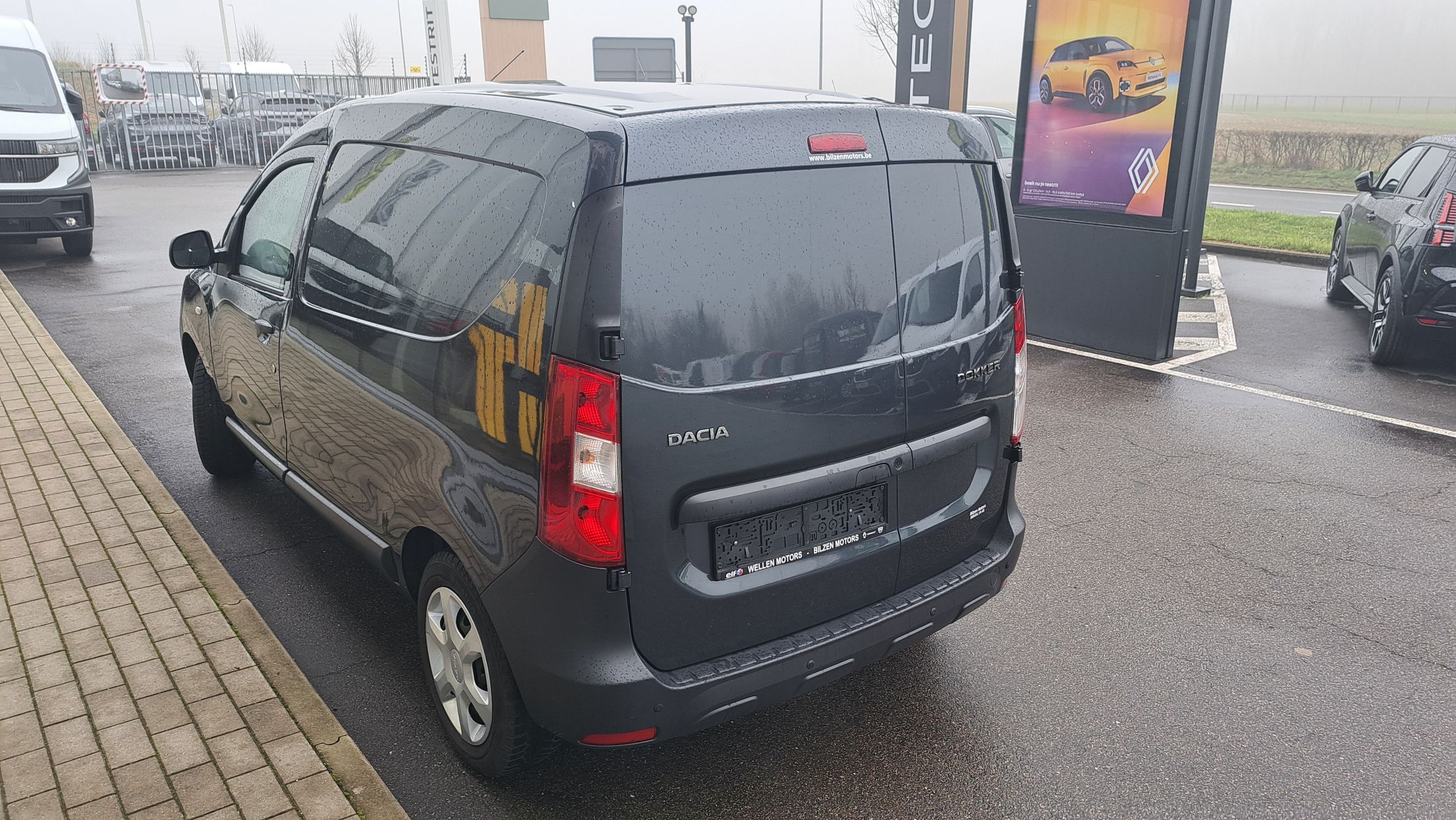 Dacia Dokker benzine 102Pk, airco, GPS, sensoren A, zomer- & winterset