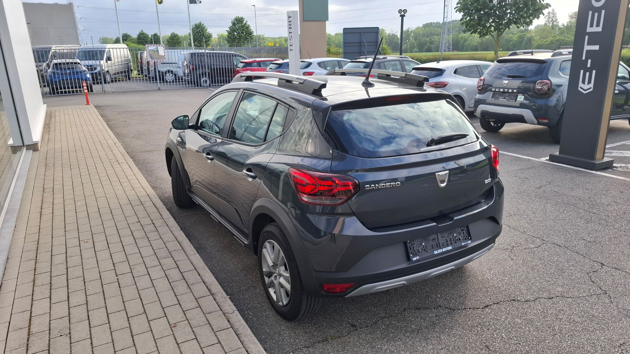 Dacia Sandero Stepway TCe 90, airco, GPS, camera, dodehoekwaarschuwing.