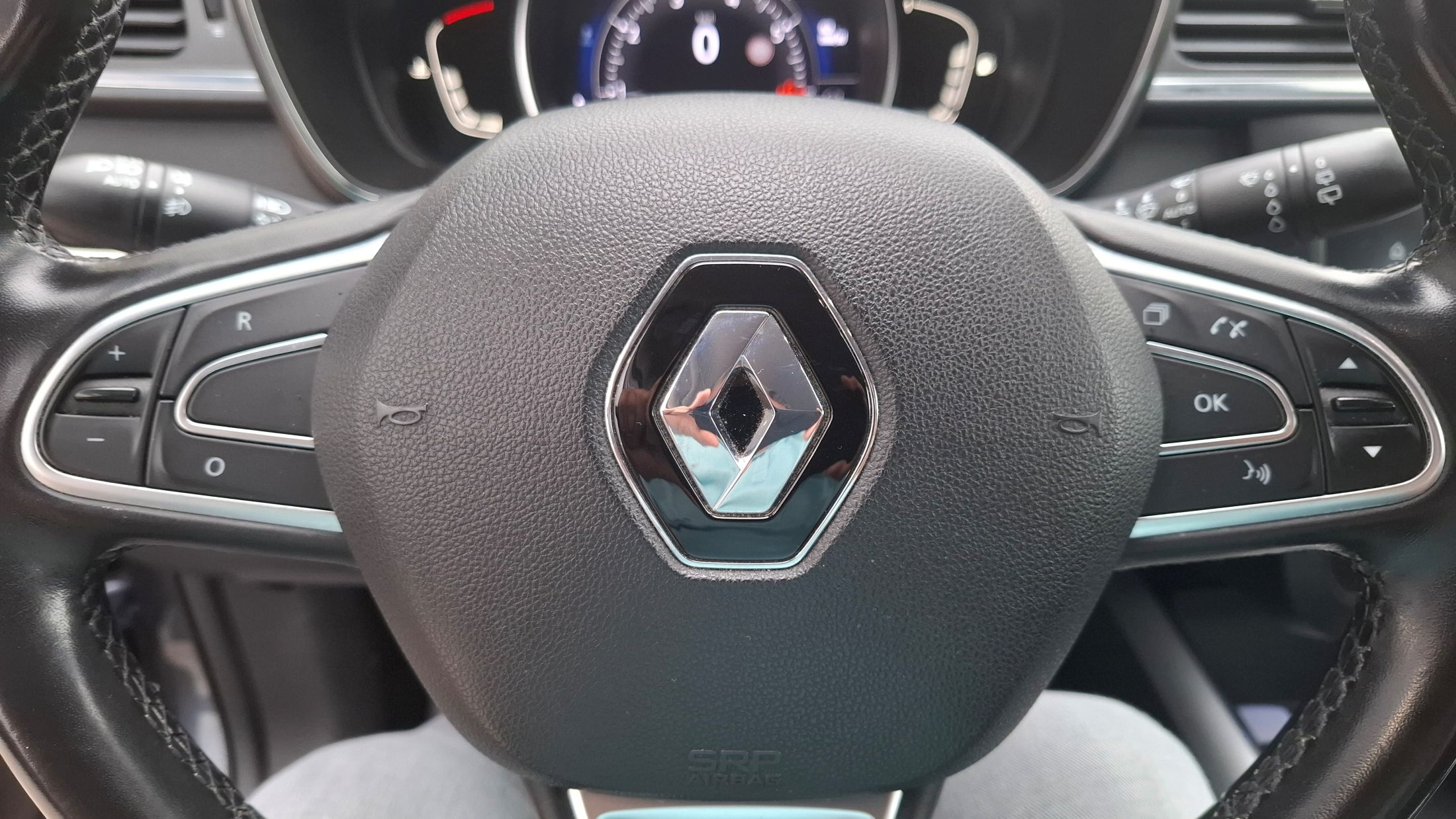 Renault Kadjar TCe140, GPS, camera, trekhaak, zetelverwarming, dodehoekwaarschuwing