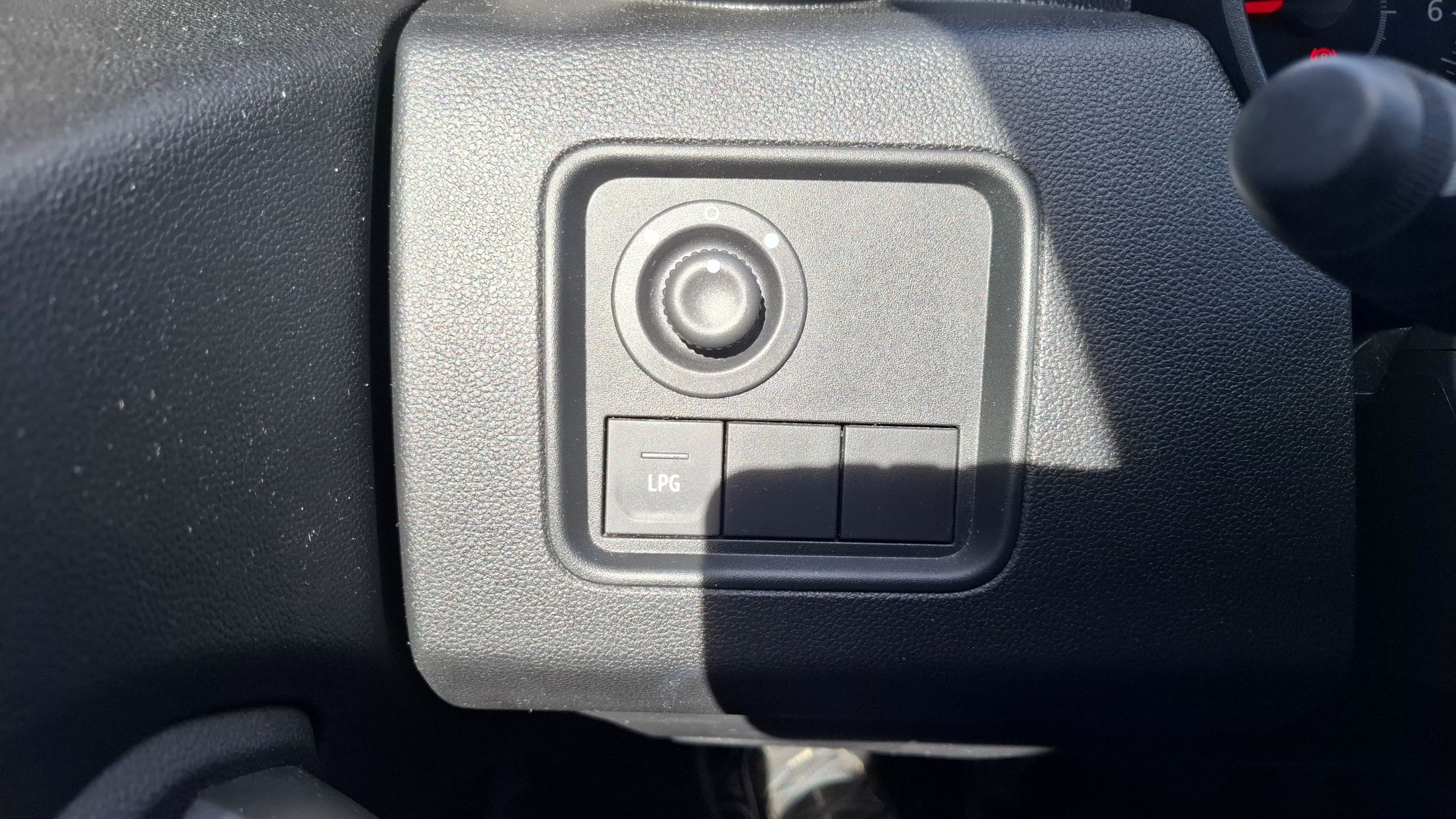 Dacia DusterTCe 91 Pk, benzine+LPG, airco, GPS, camera