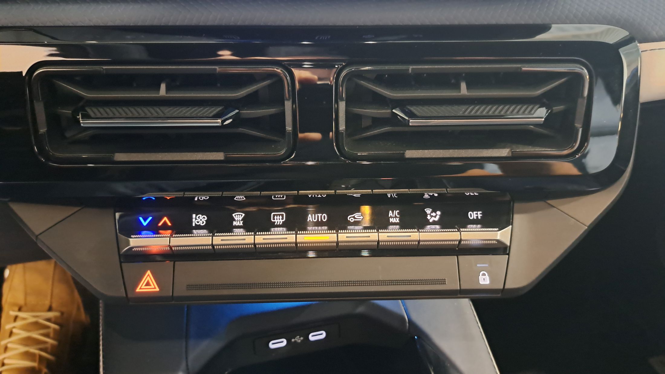 Alpine A290 Premiere Edition, leder, GPS, camera, zetelverwarming.