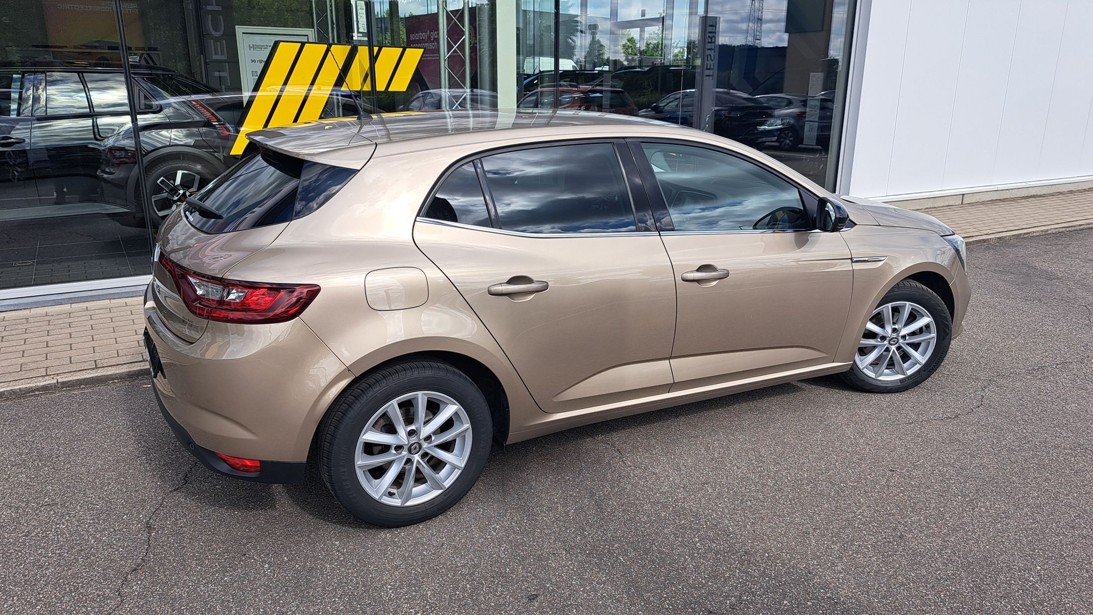 Renault Megane TCe 132 Pk, airco, GPS, sensoren A