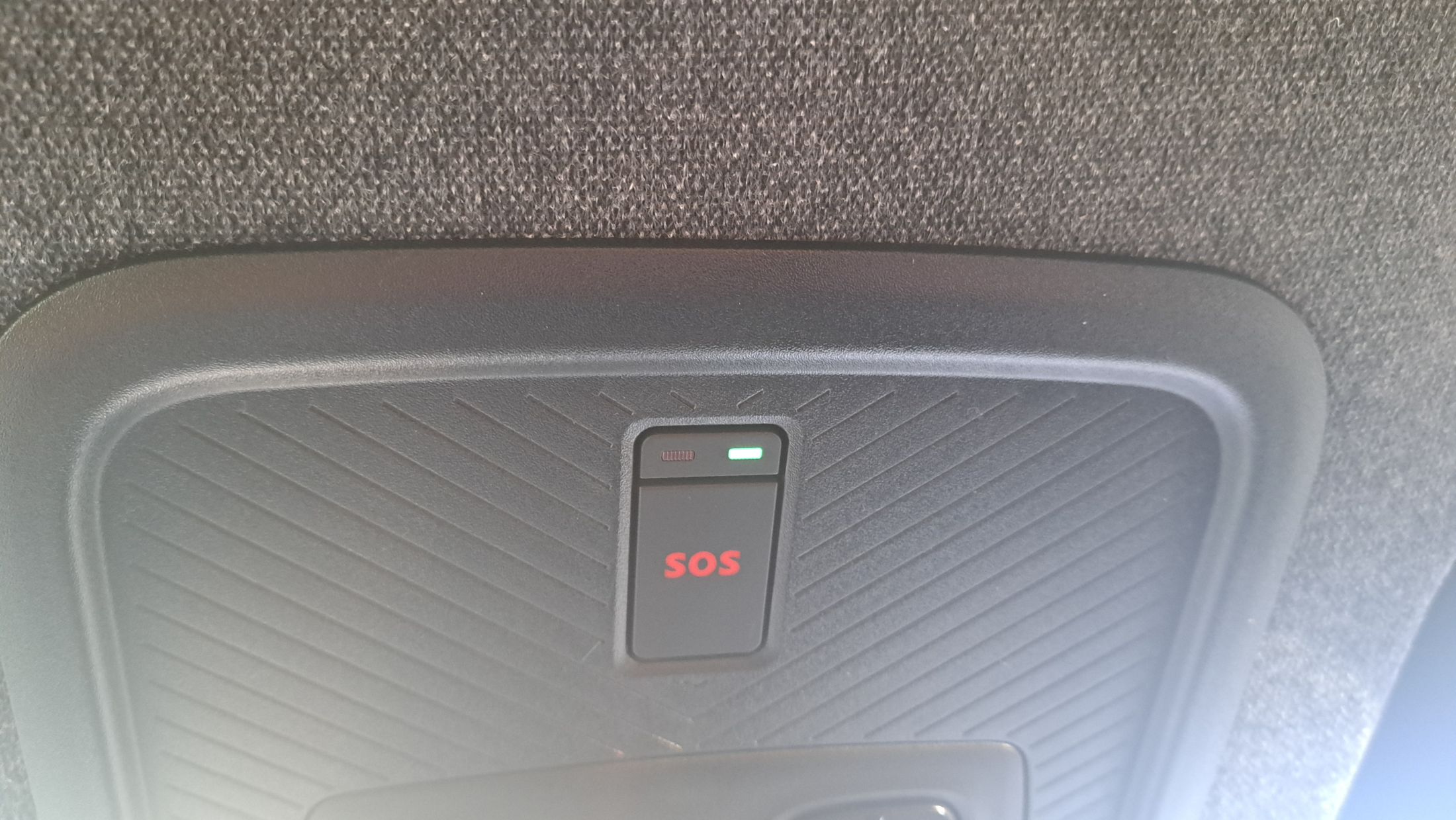 Dacia Duster Extreme Hybrid 140 Pk, 360 cam, GPS, dodehoekwaarschuwing.